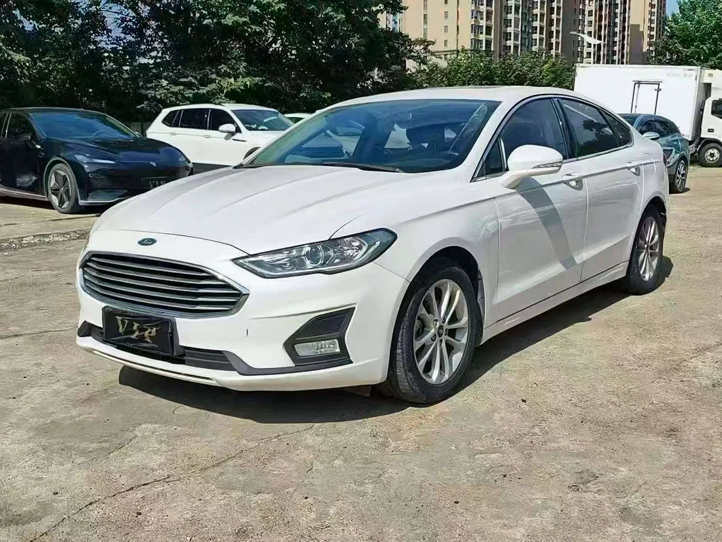 福特蒙迪欧 正面外观三