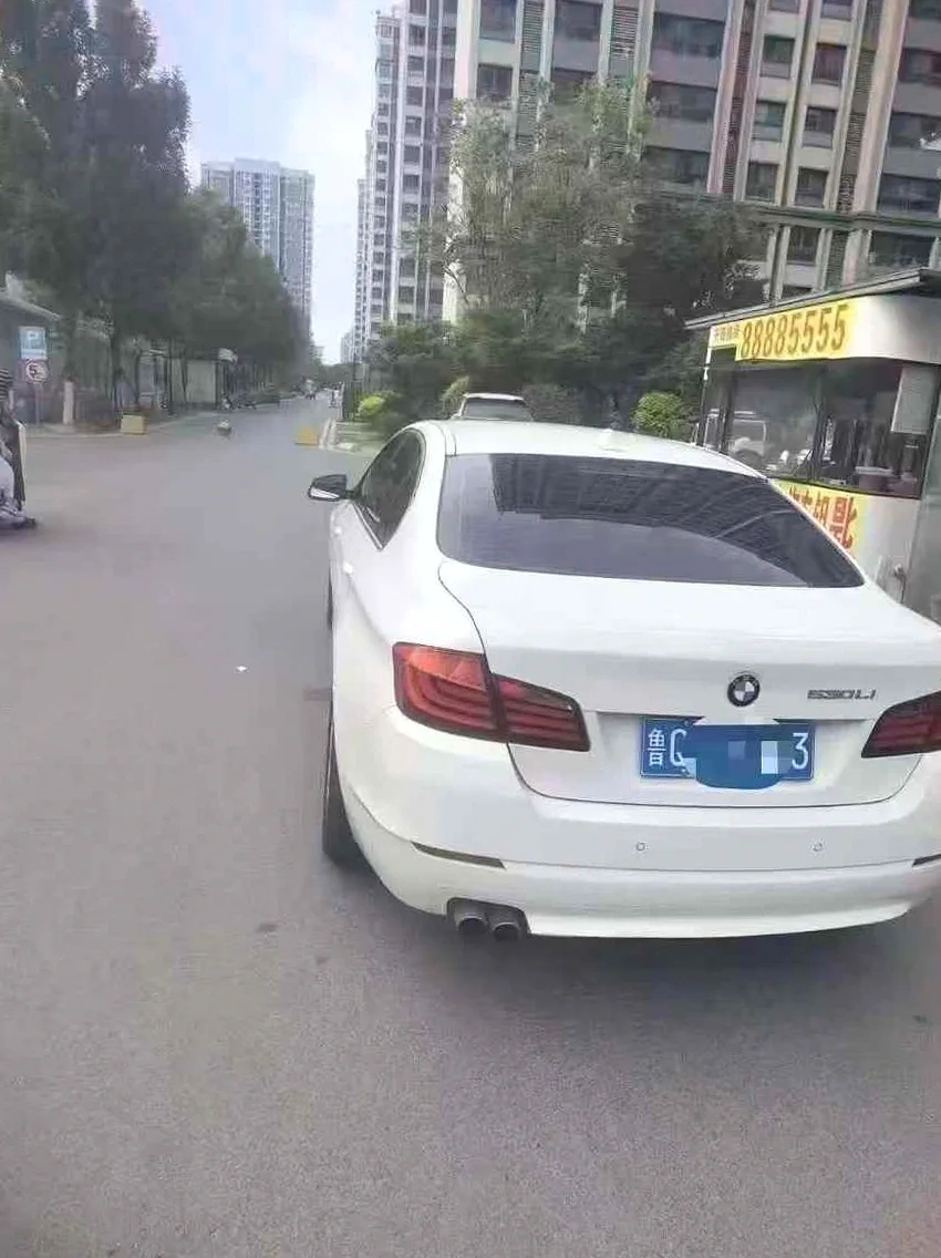 宝马5系 正面外观二