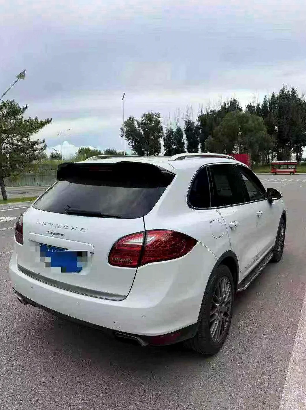保时捷卡宴 驾驶室
