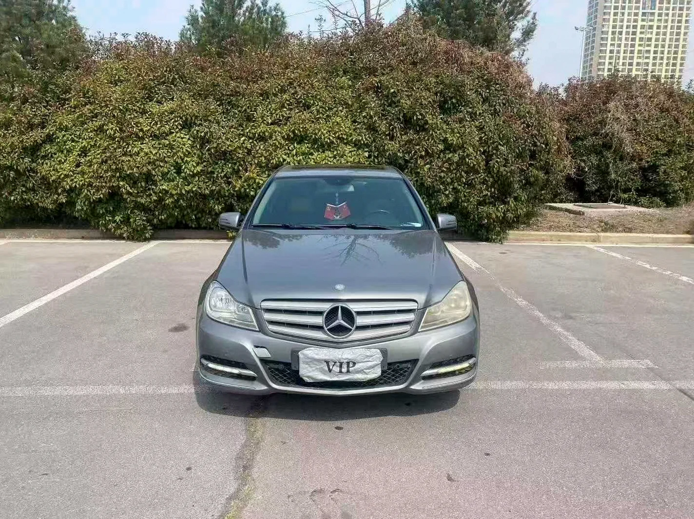 奔驰C 正面外观二
