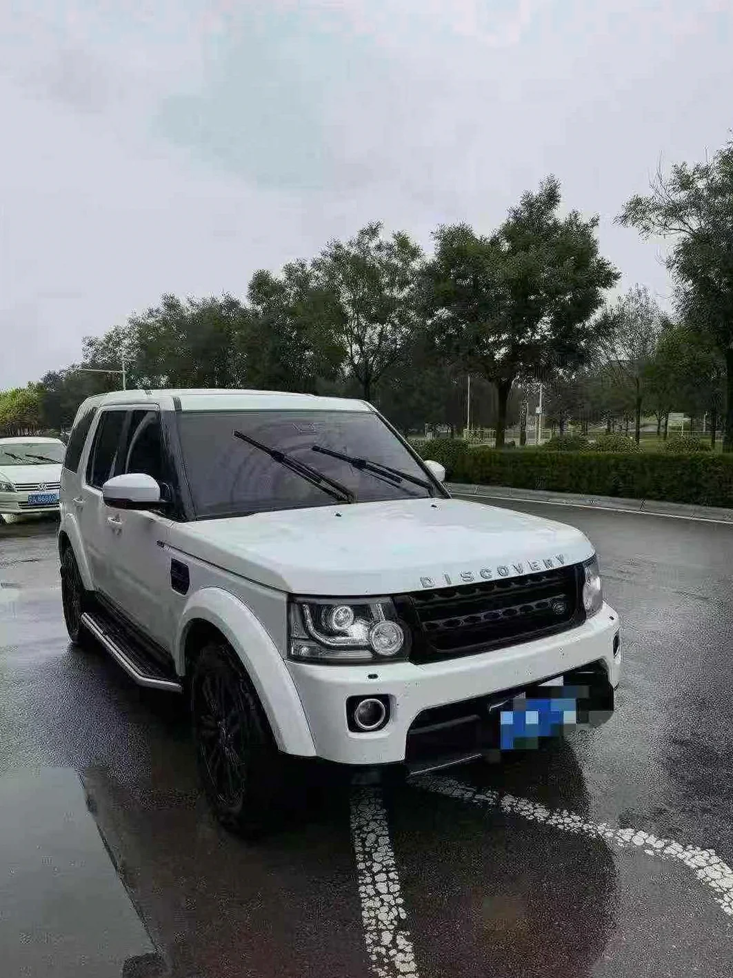 路虎发现 正面外观三