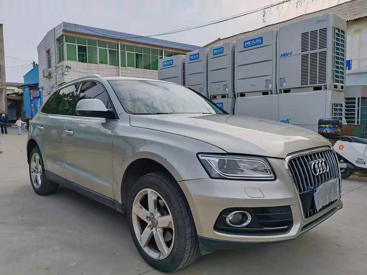 奥迪Q5 正面外观三