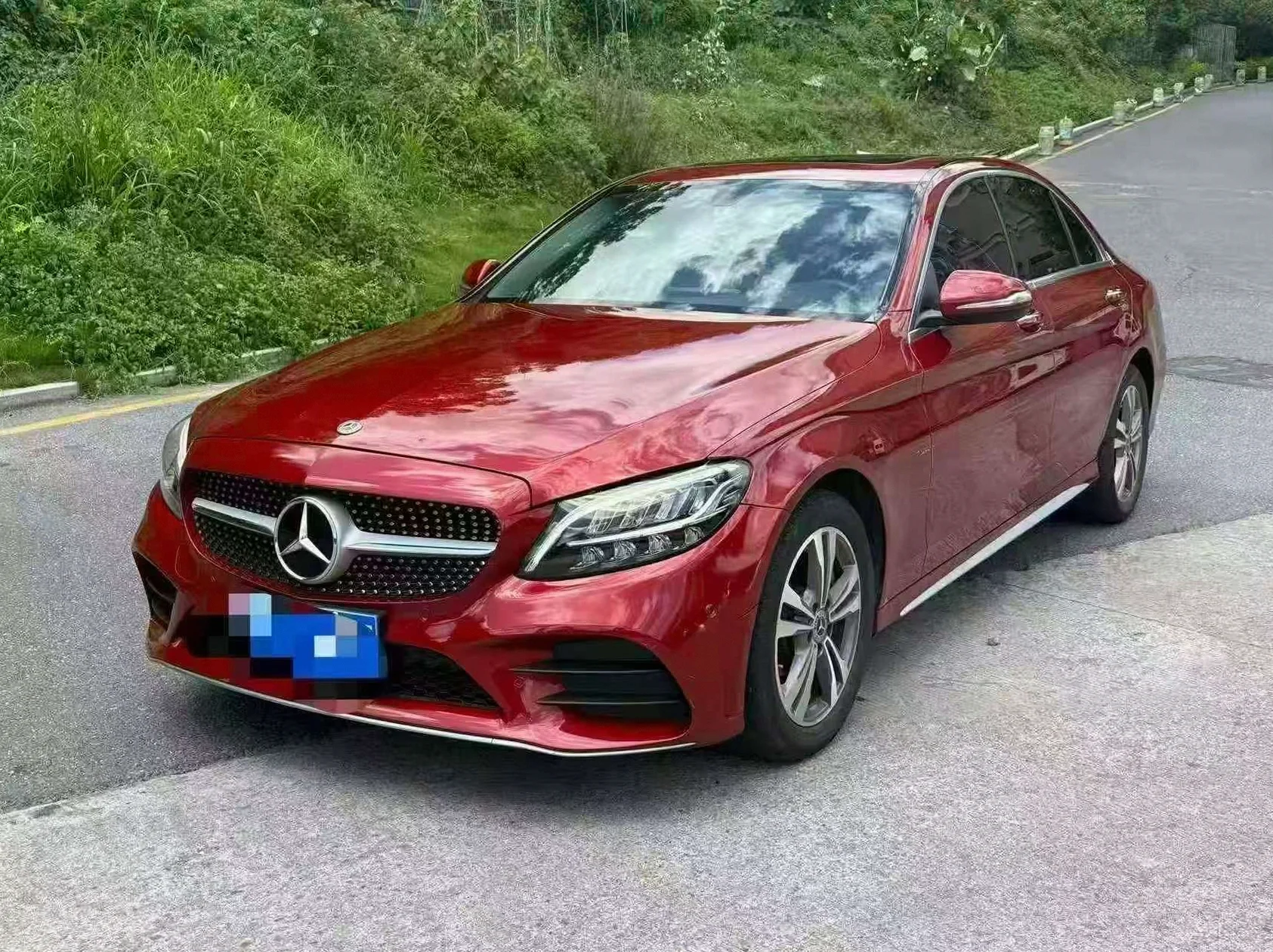 奔驰C 正面外观三