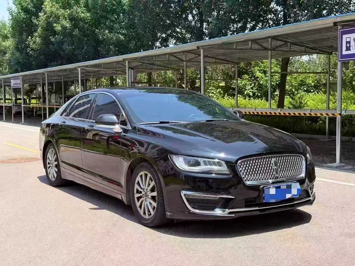 林肯MKZ 正面外观三