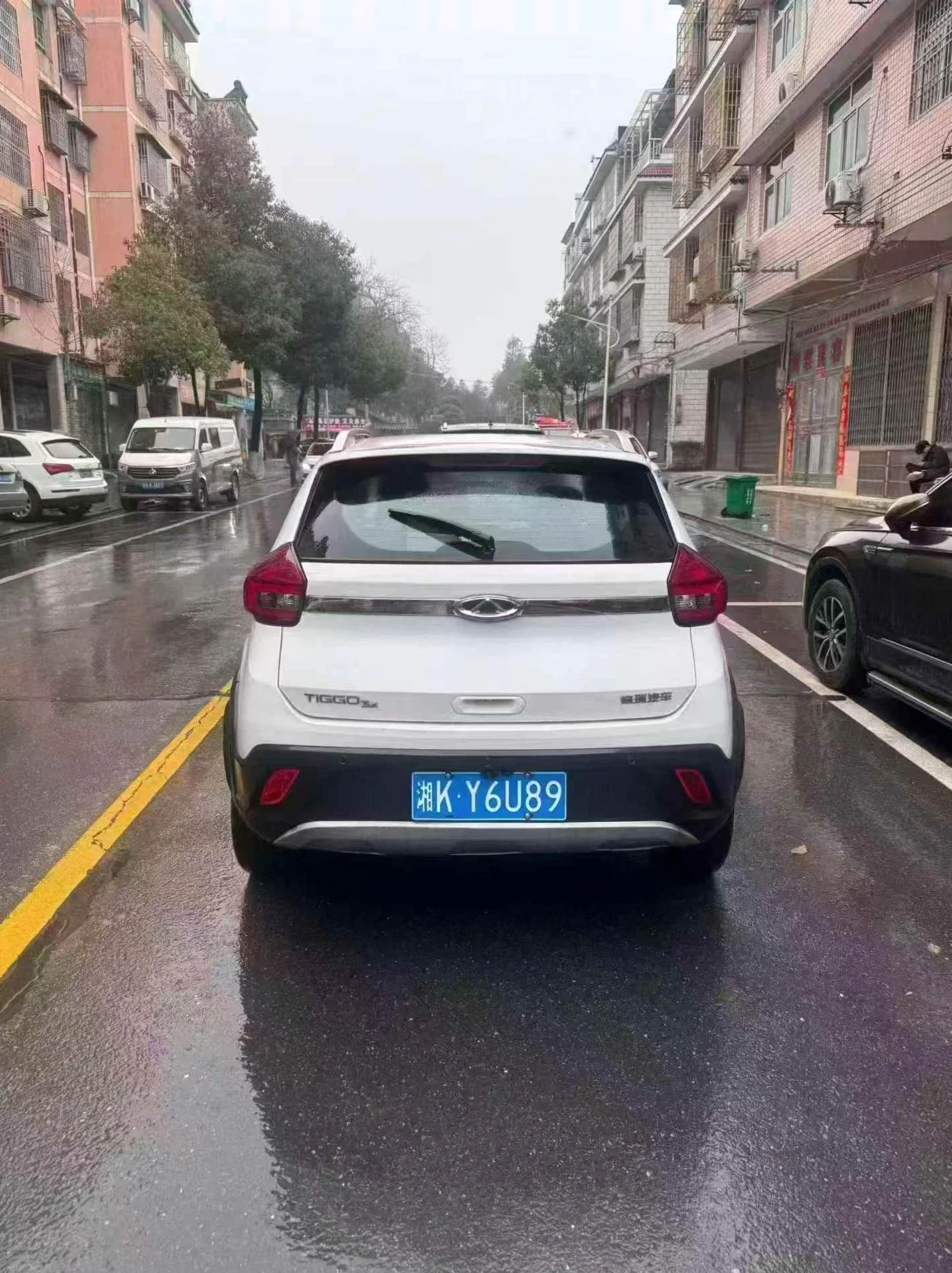 奇瑞瑞虎 内饰后排