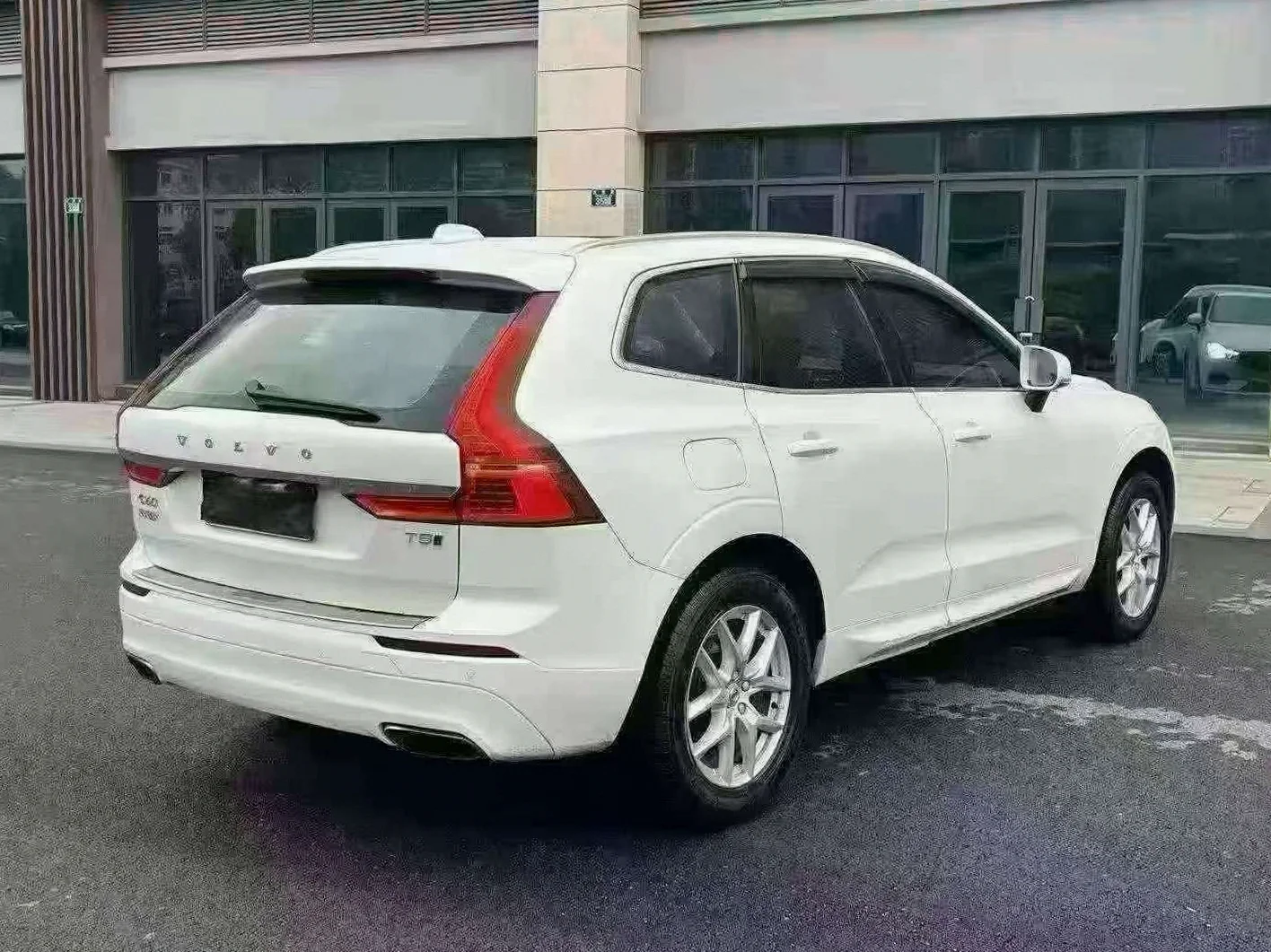沃尔沃XC60 后面外观三