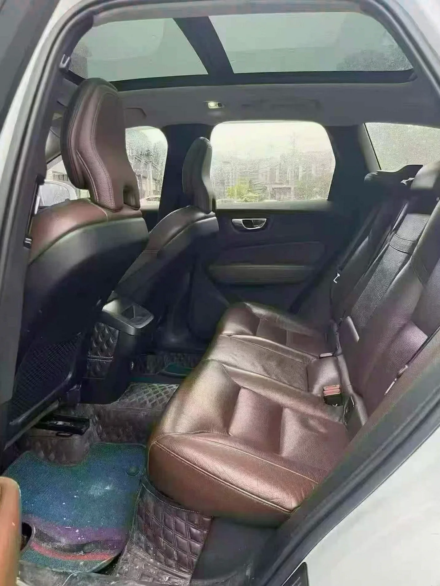 沃尔沃XC60 驾驶室