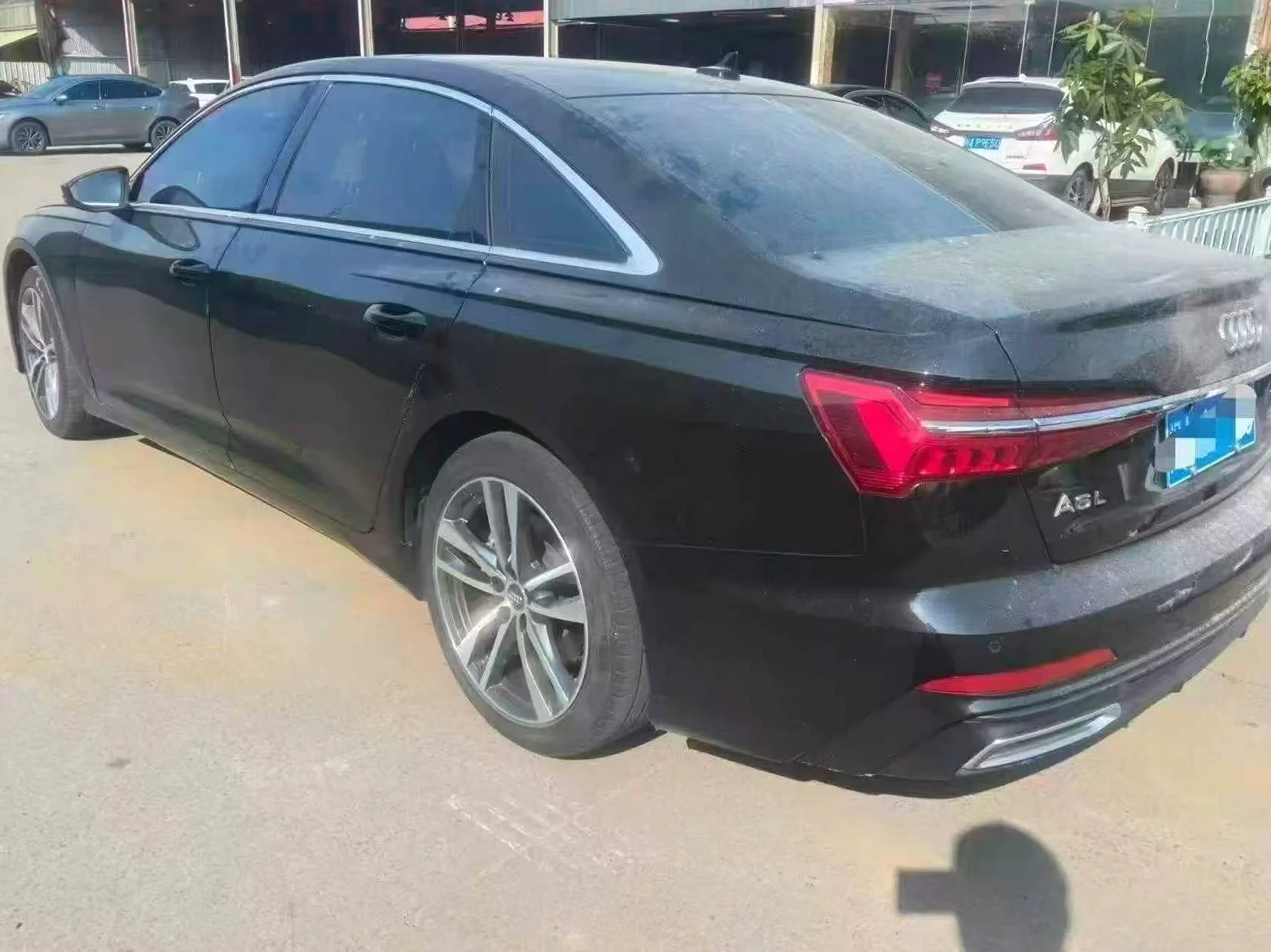 奥迪A6L 正面外观三