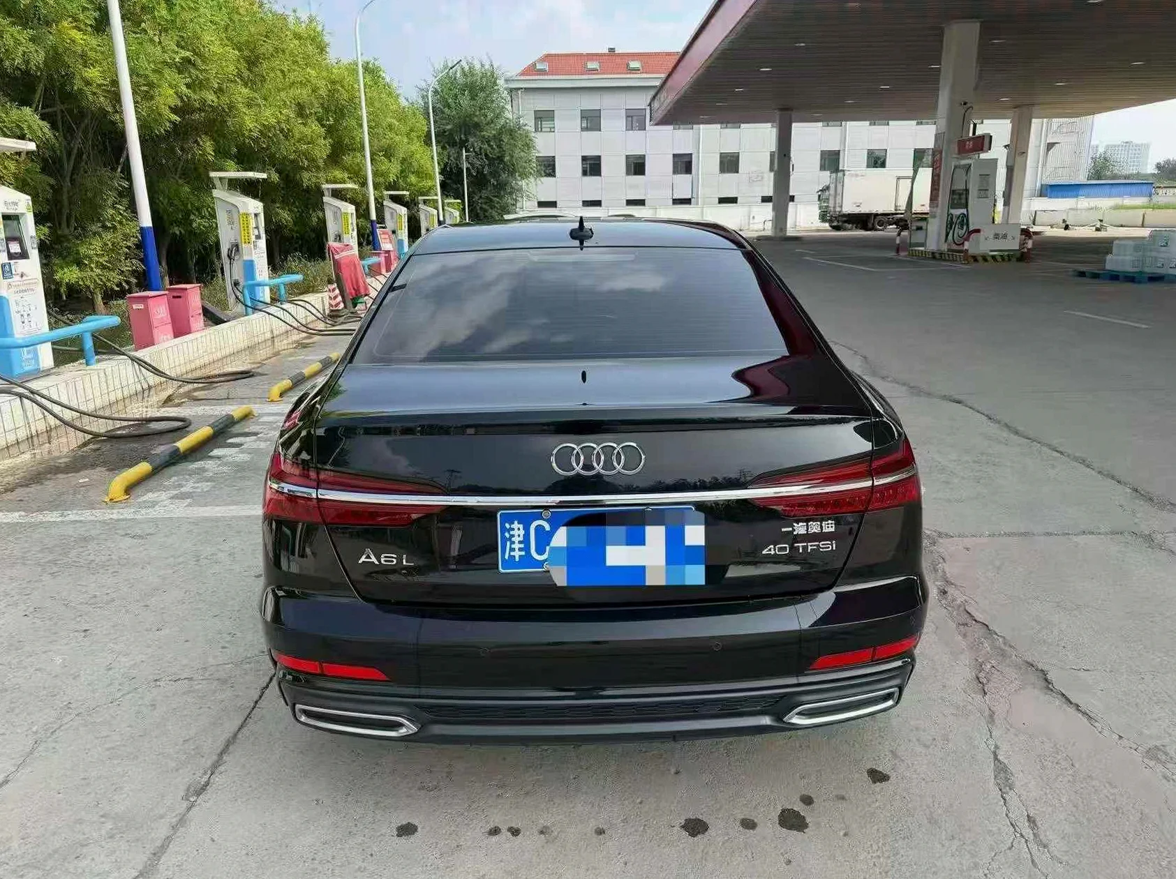 奥迪A6L 正面外观二