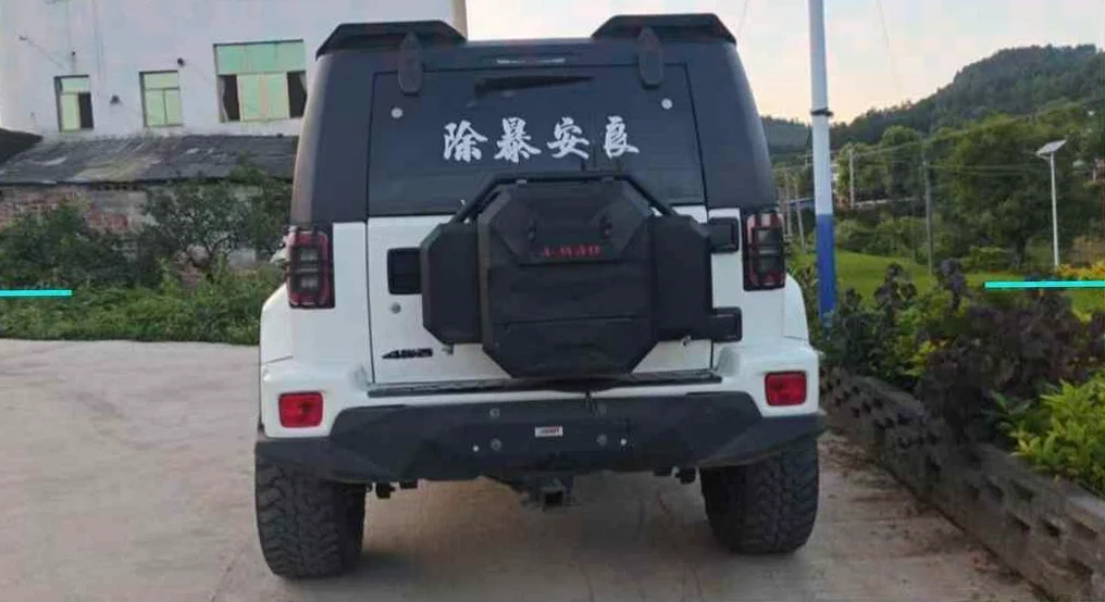 北京BJ40 驾驶室