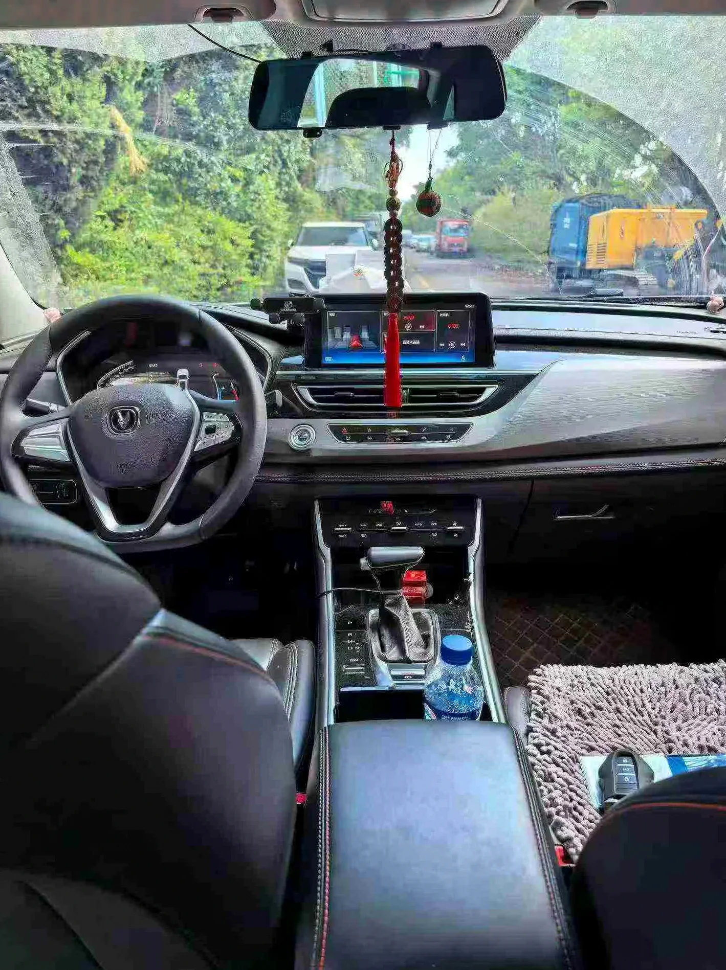 长安汽车CS75 后面外观二