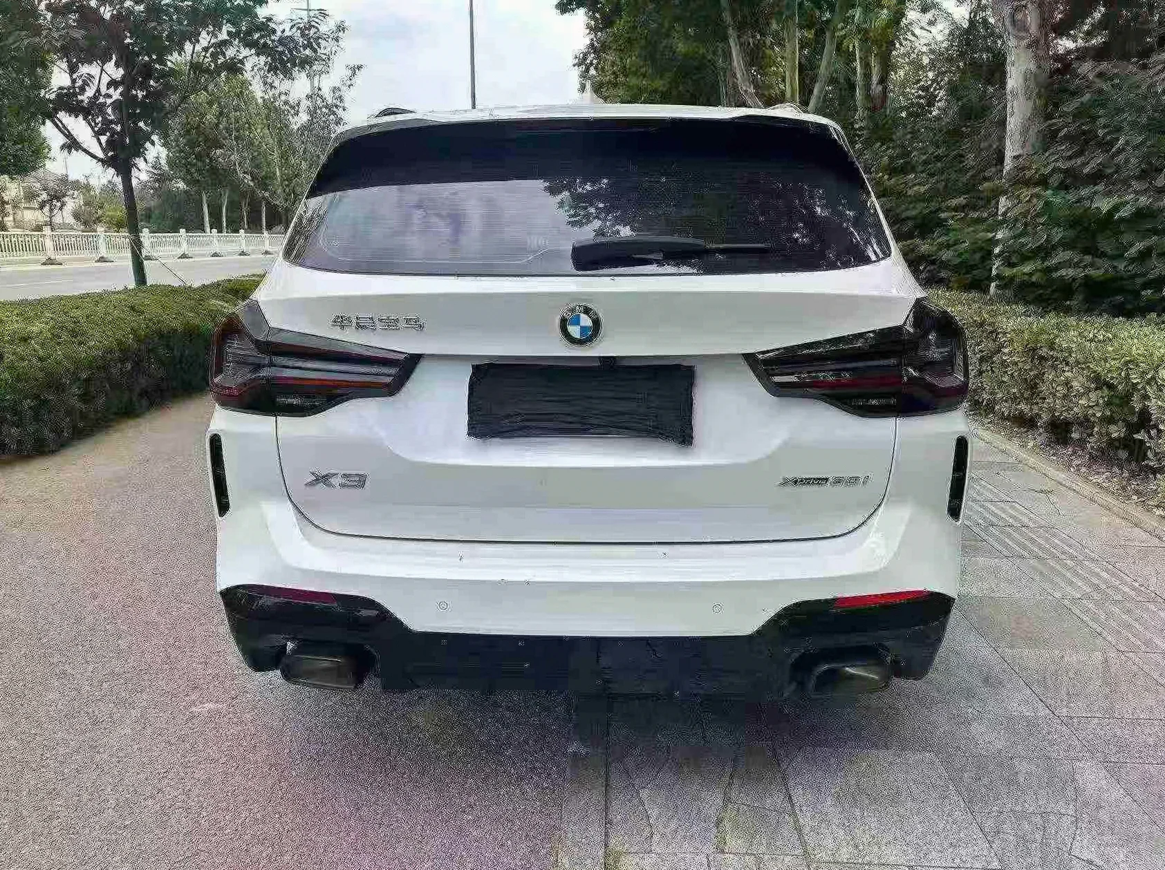 宝马X3 后面外观一