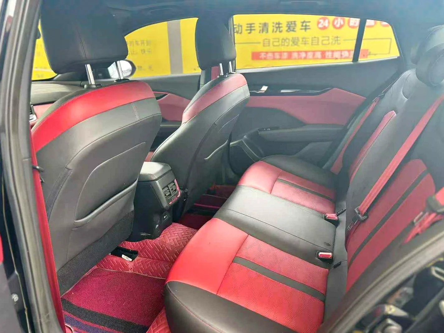 东风奕炫 正面外观三