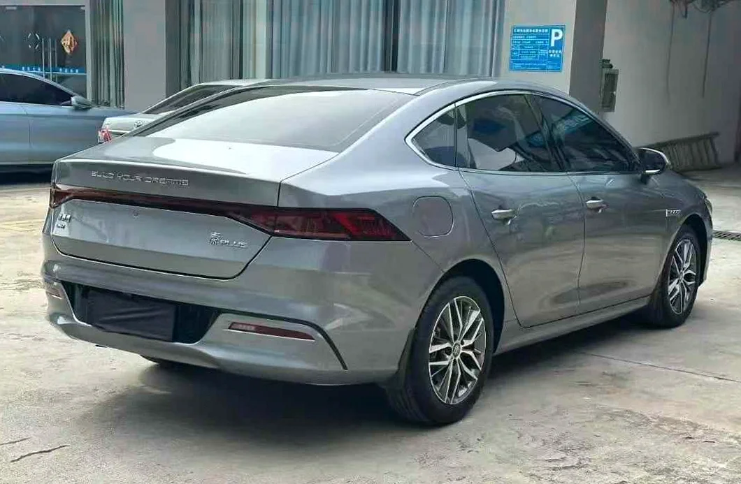 比亚迪秦 后面外观二