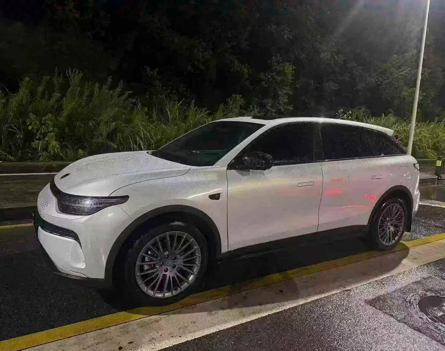 零跑汽车C11 正面外观二