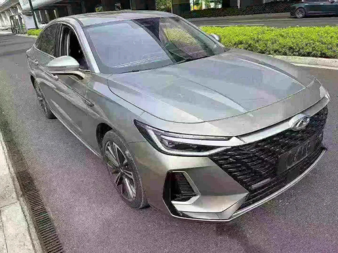 奇瑞艾瑞泽 正面外观三