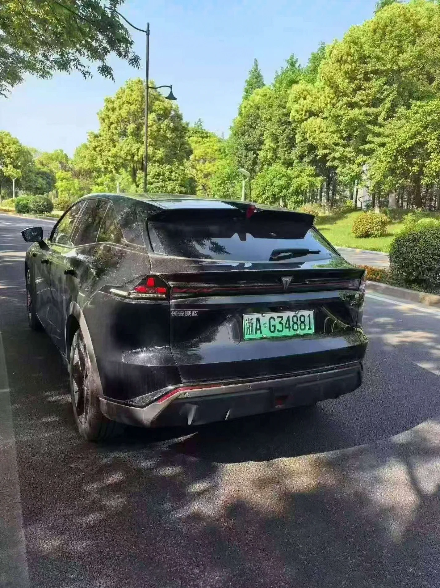 长安汽车深蓝 后面外观二