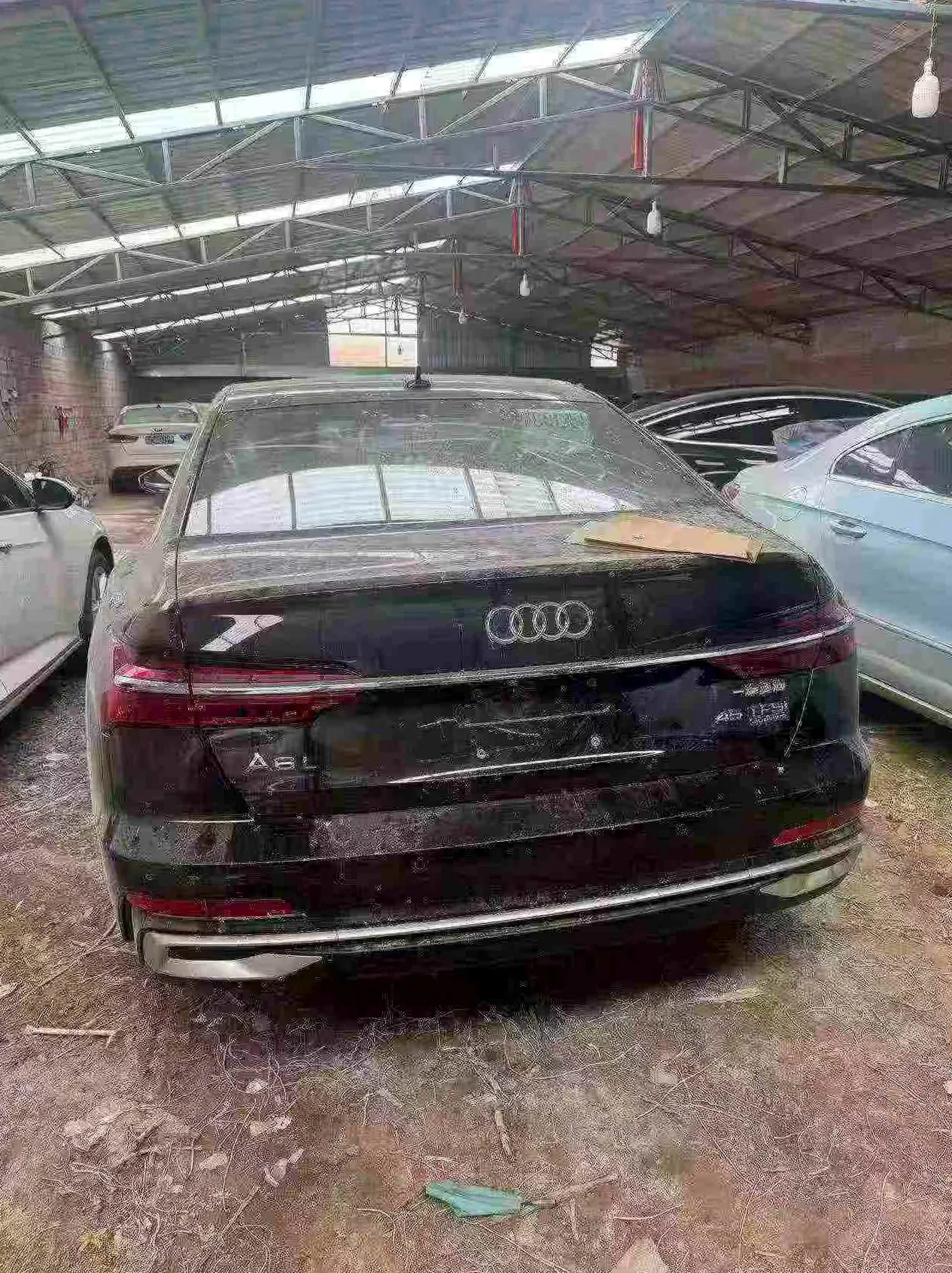 奥迪A6L 后面外观一