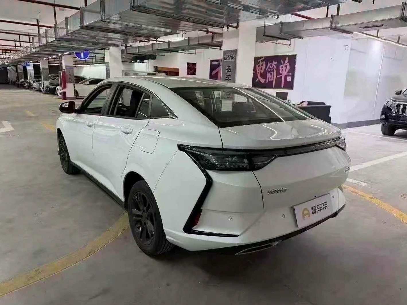 东风奕炫 后面外观一
