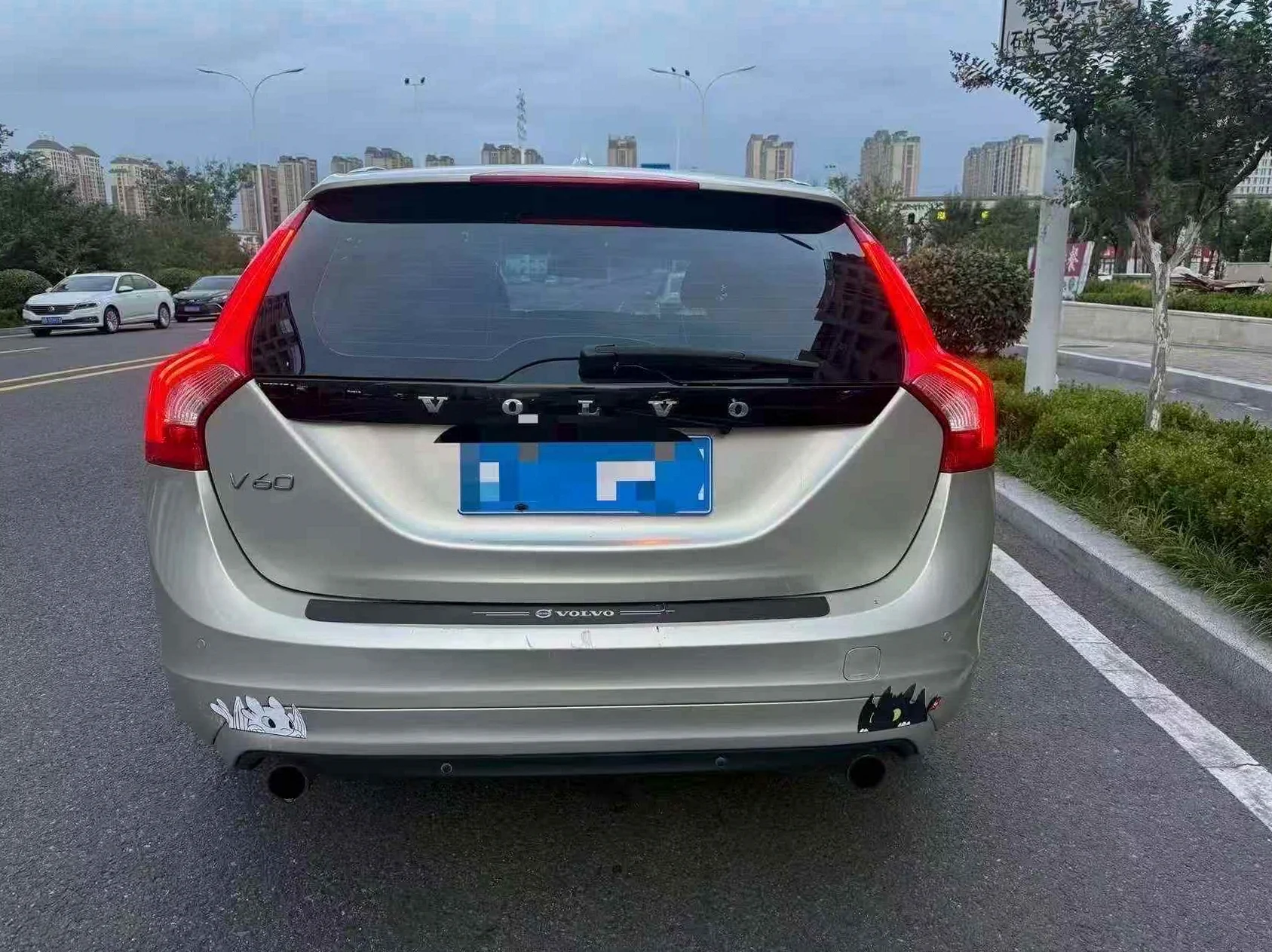 沃尔沃V60 后面外观二