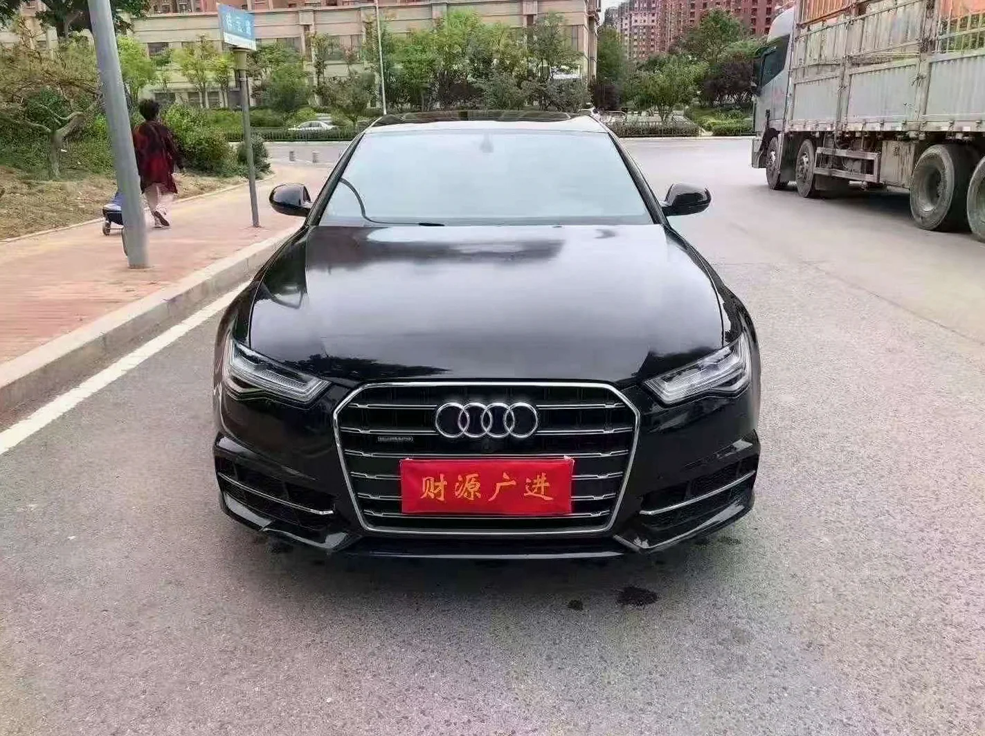 18年奥迪A6L 3.0T四驱豪华版