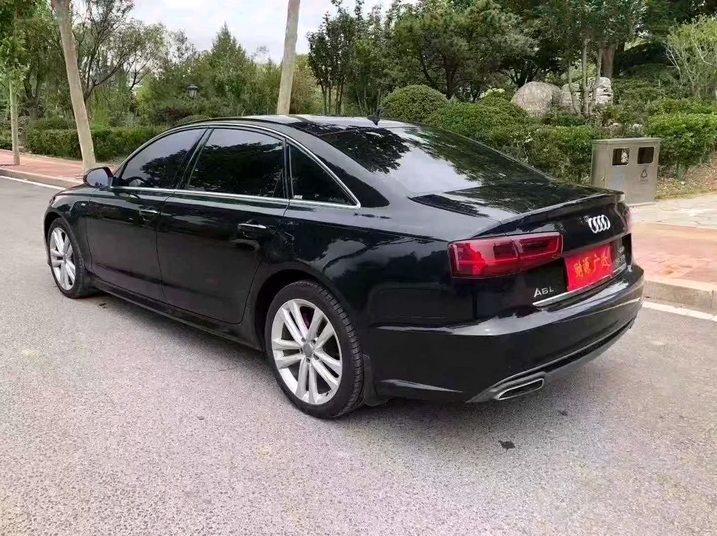 奥迪A6L 后面外观二