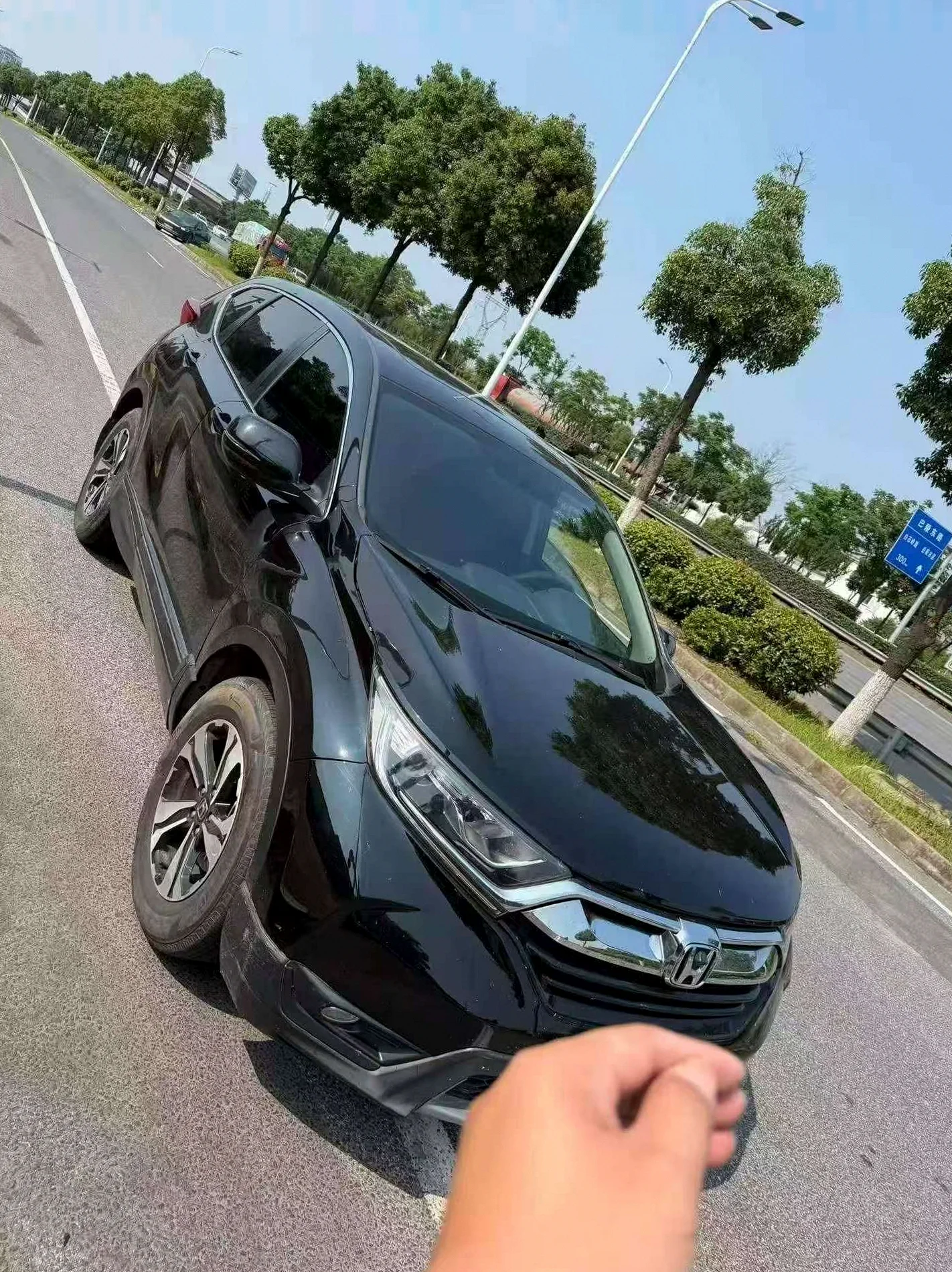 本田CRV 正面外观二