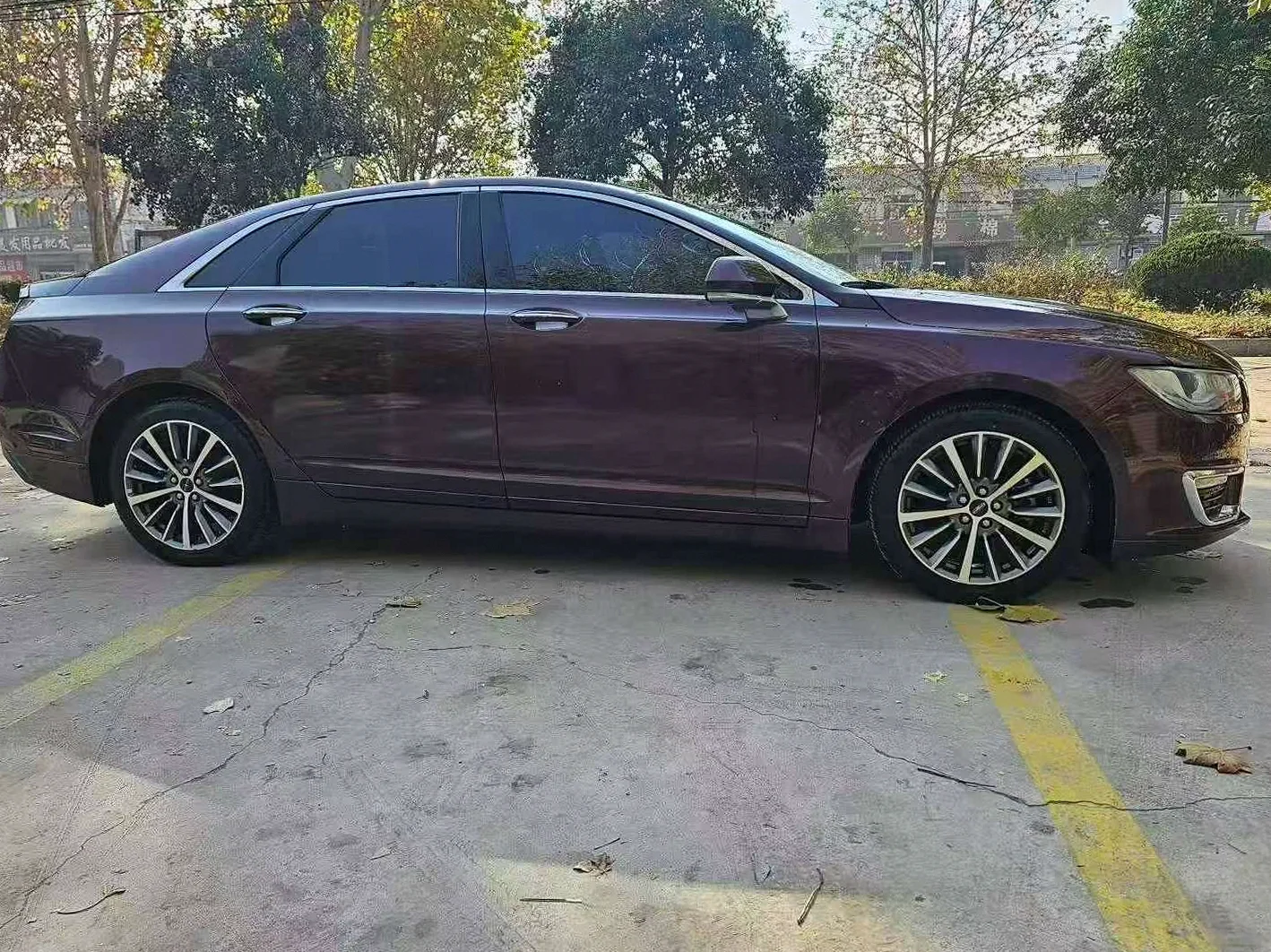 林肯MKZ 正面外观二