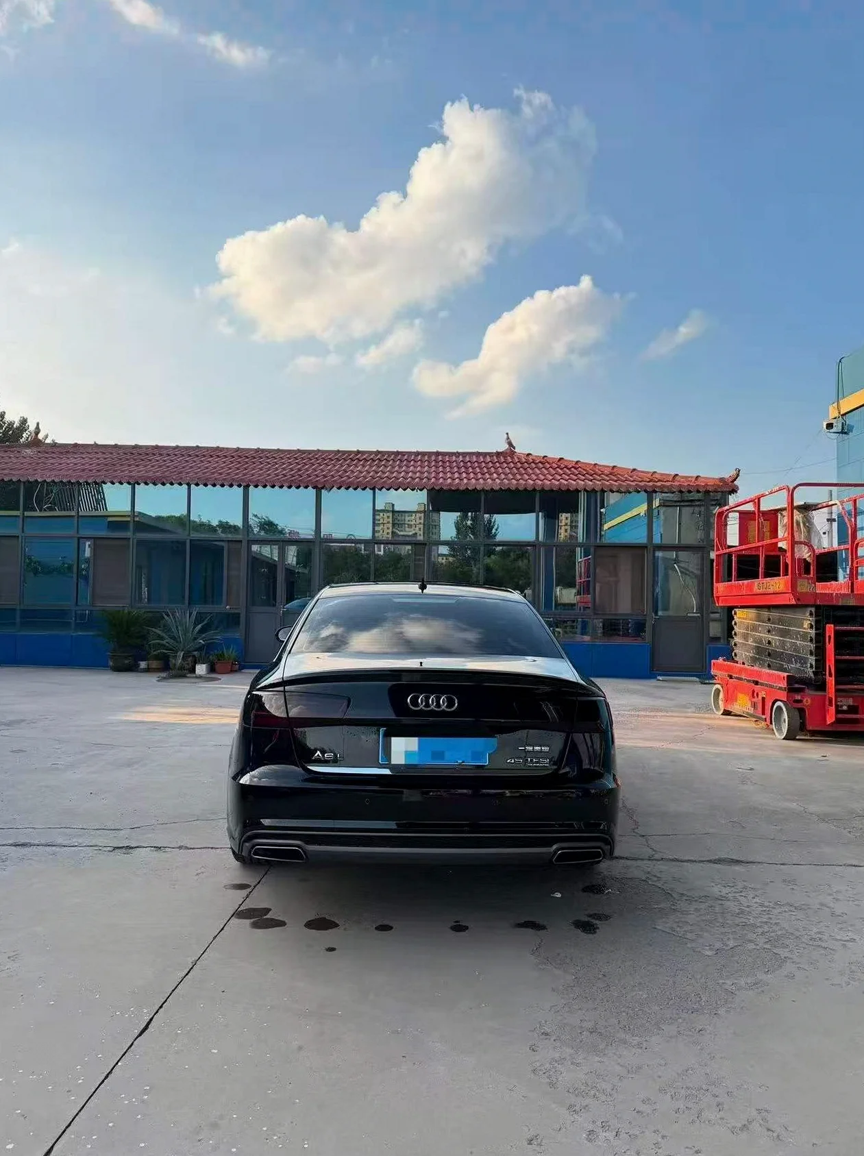 奥迪A6L 正面外观三