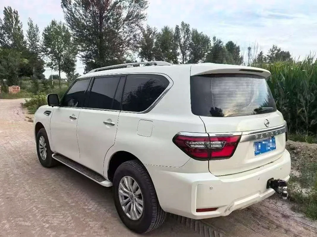 日产途乐 后面外观二