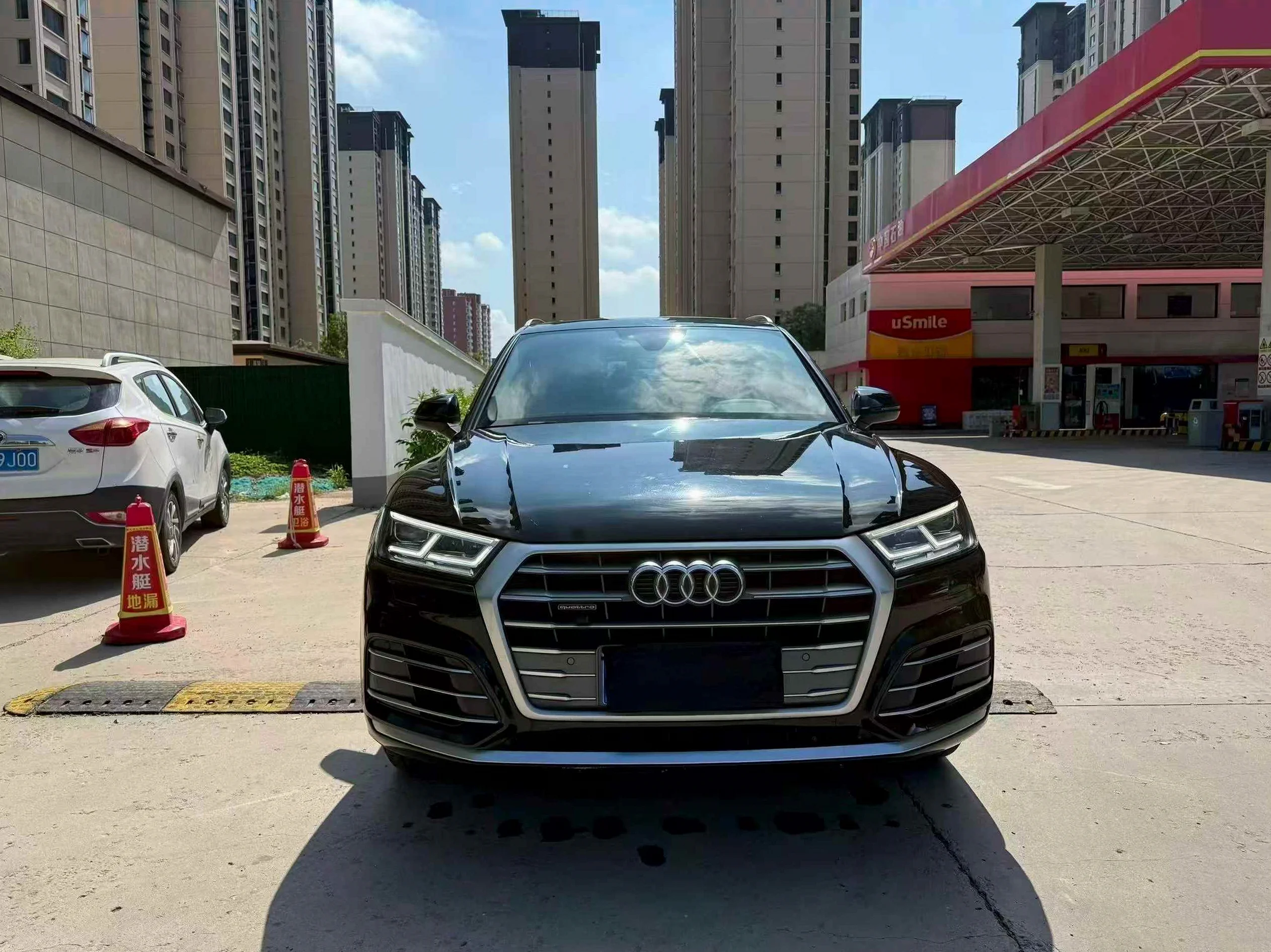 奥迪Q5 正面外观二