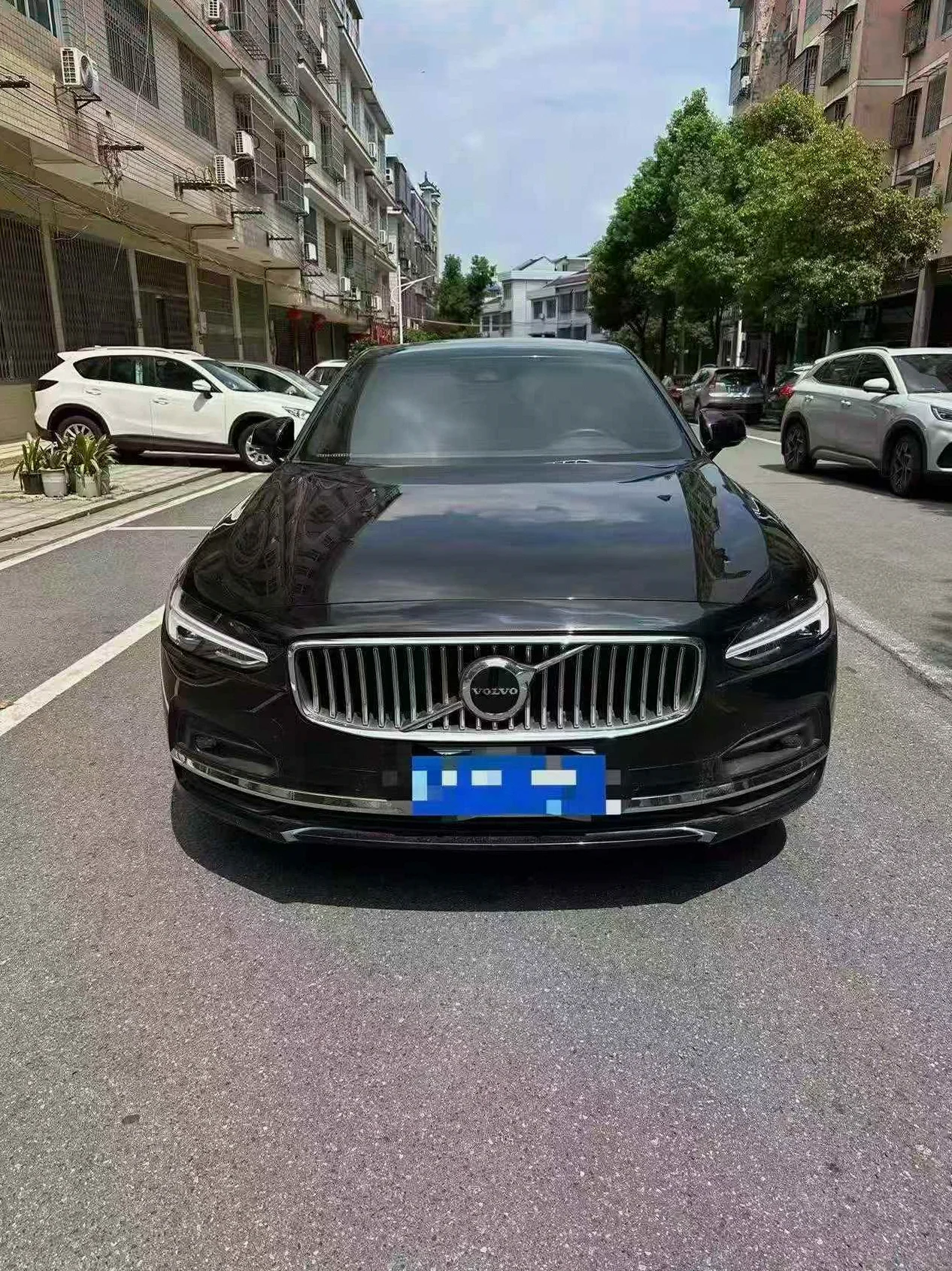 沃尔沃S90 正面外观二