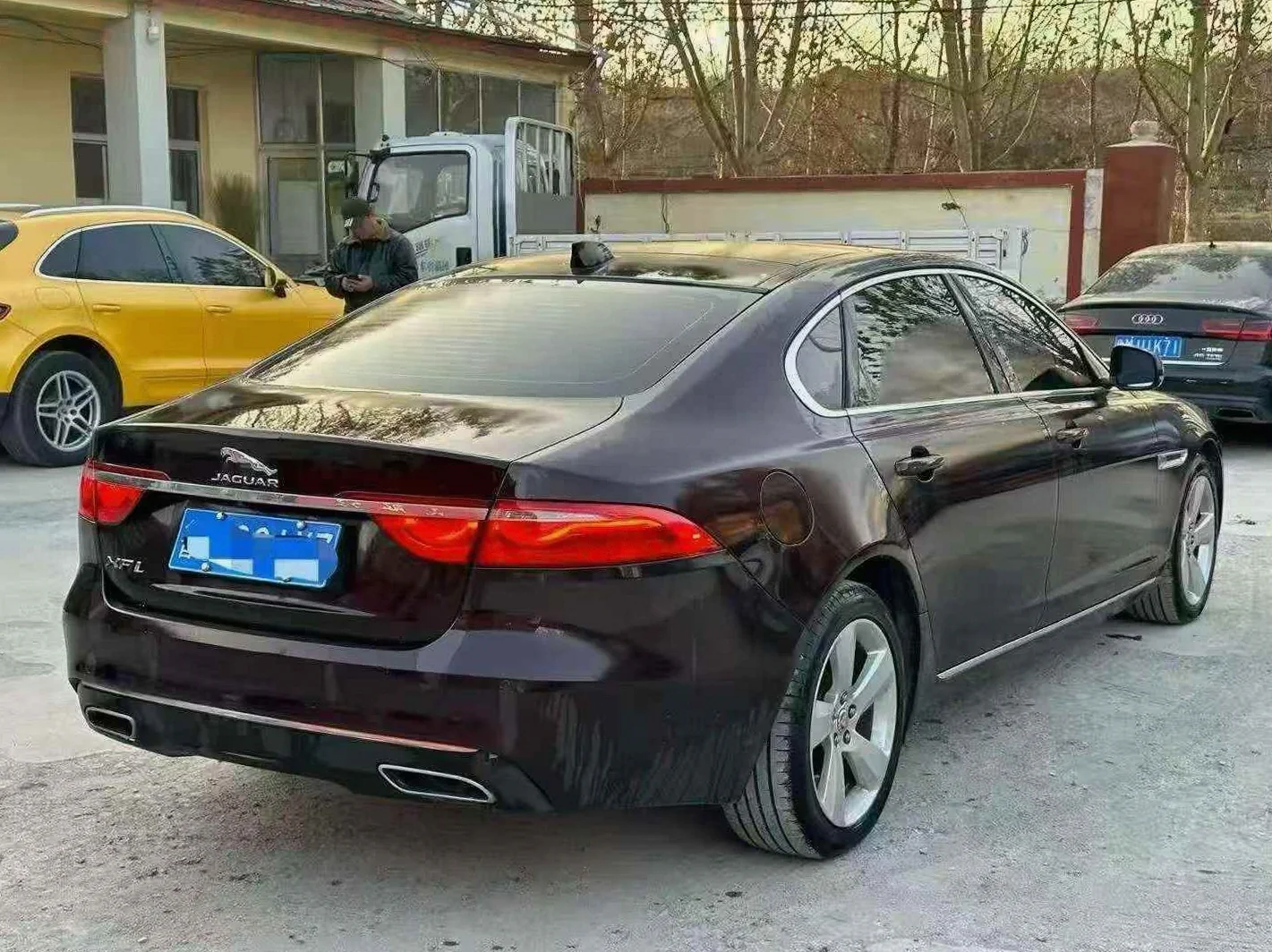 捷豹XFL 后面外观三