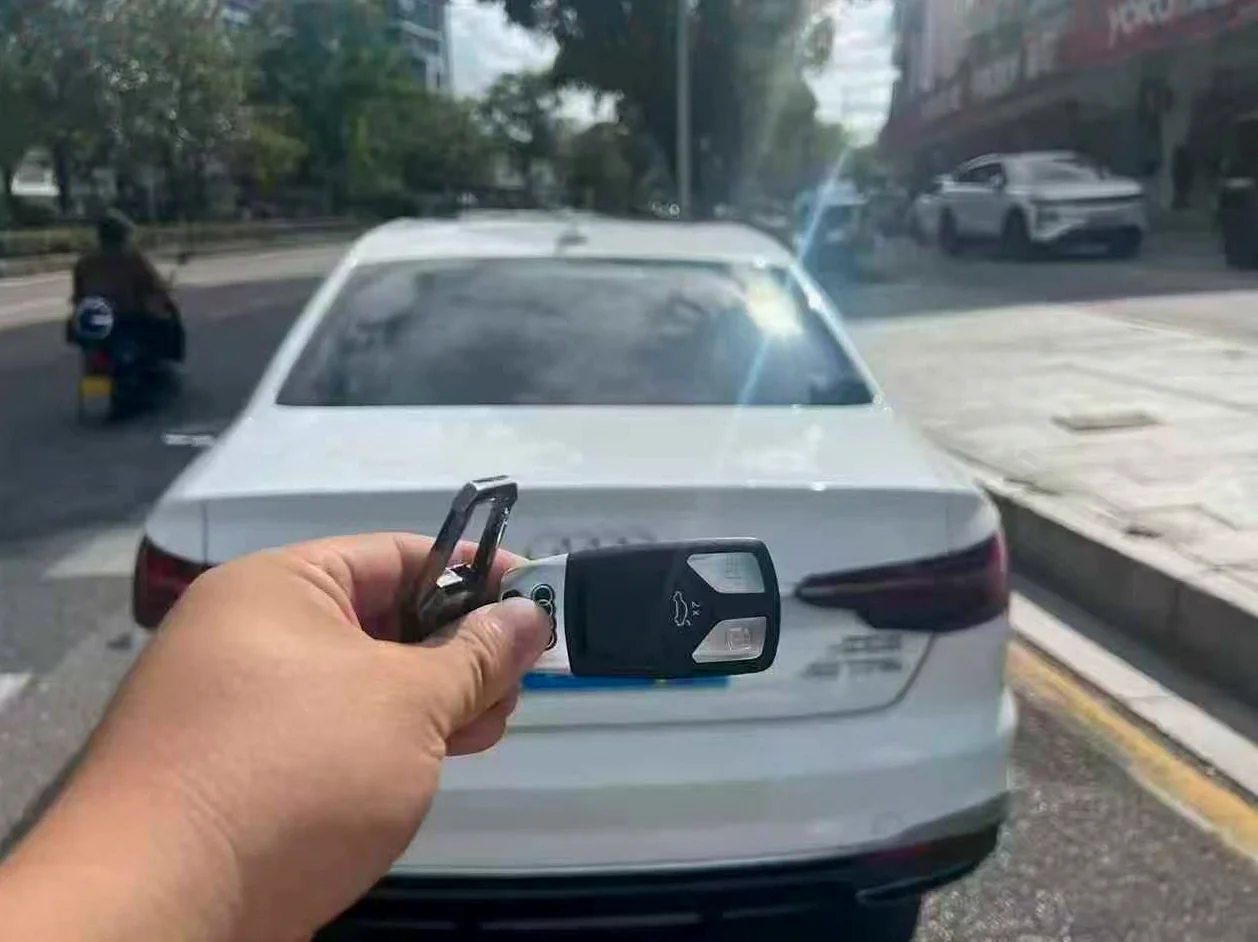 奥迪A4L 后面外观二
