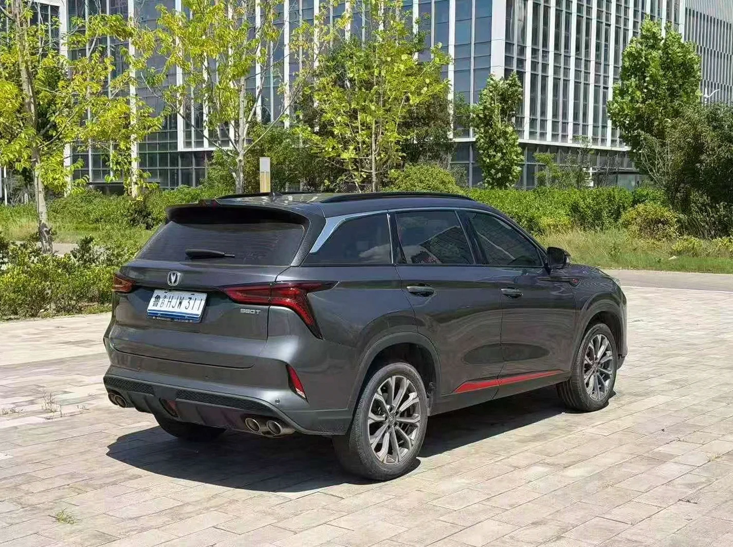 长安汽车CS75 后面外观三