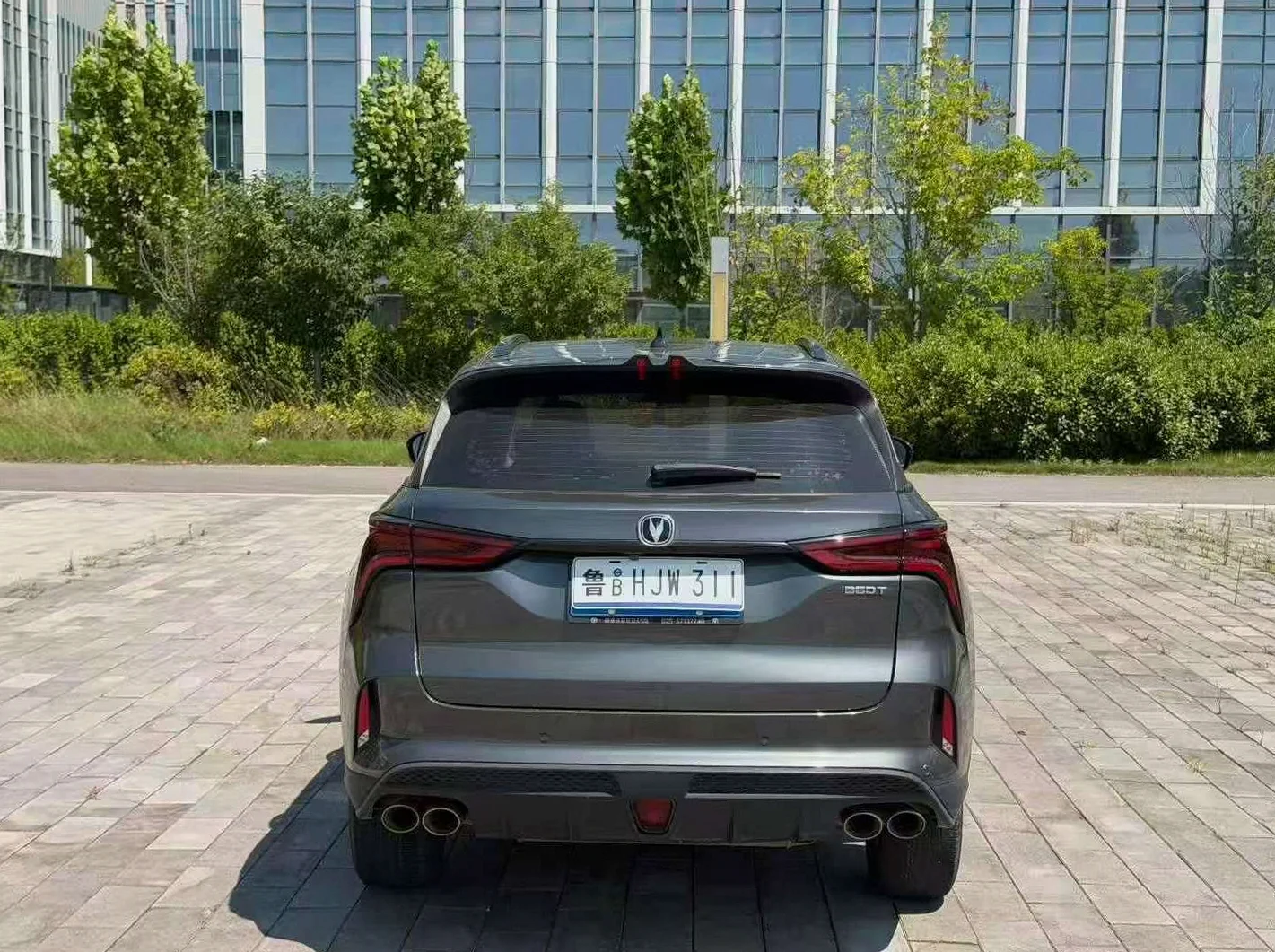 长安汽车CS75 后面外观一