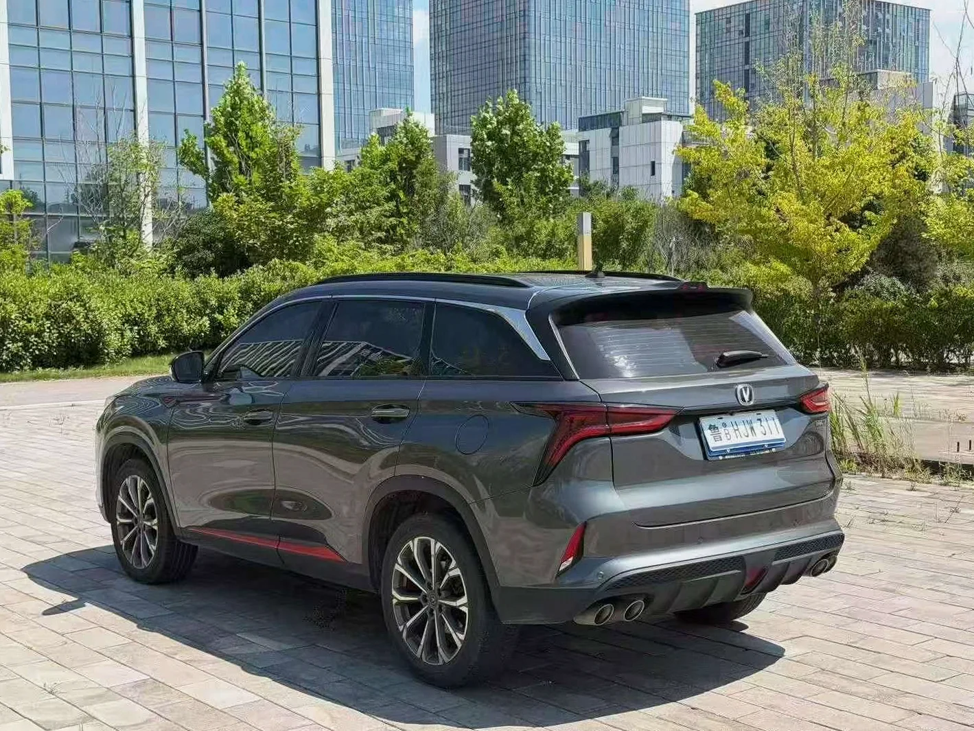 长安汽车CS75 后面外观二
