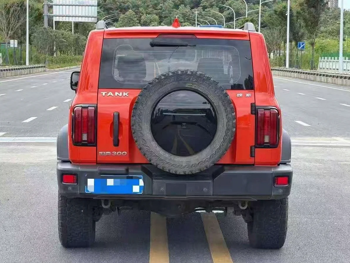 长城汽车300 后面外观二