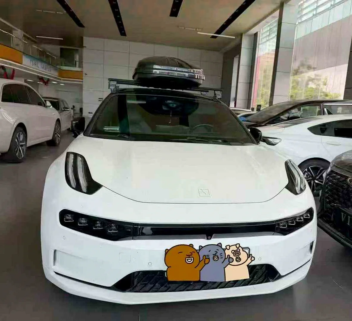 极氪汽车001 正面外观二