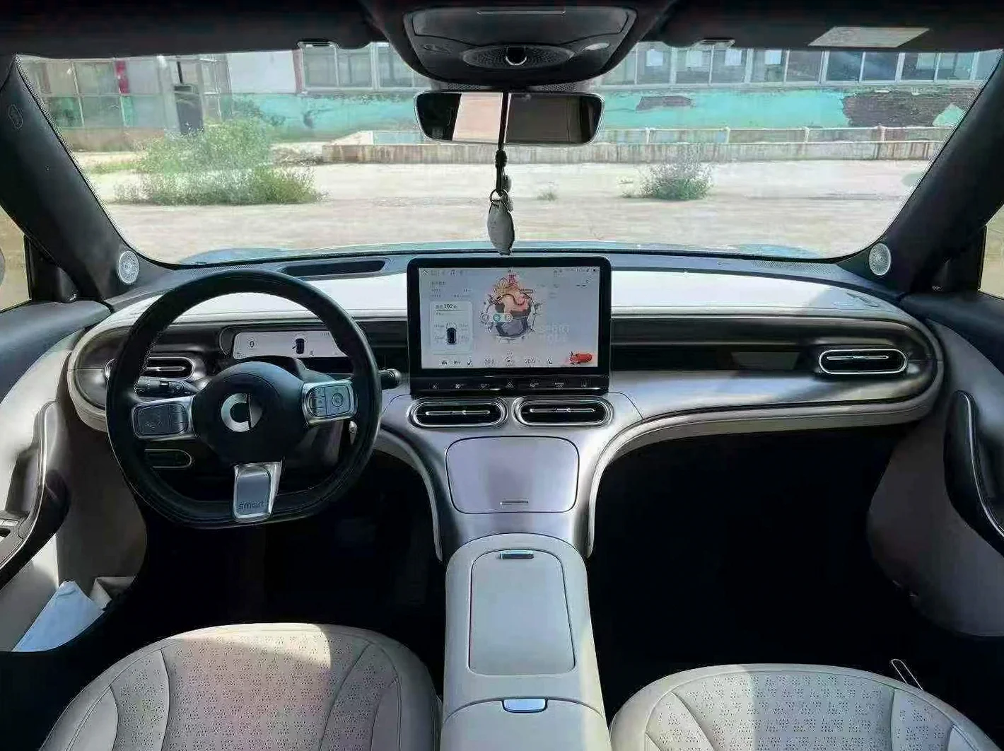 奔驰S级 后面外观三