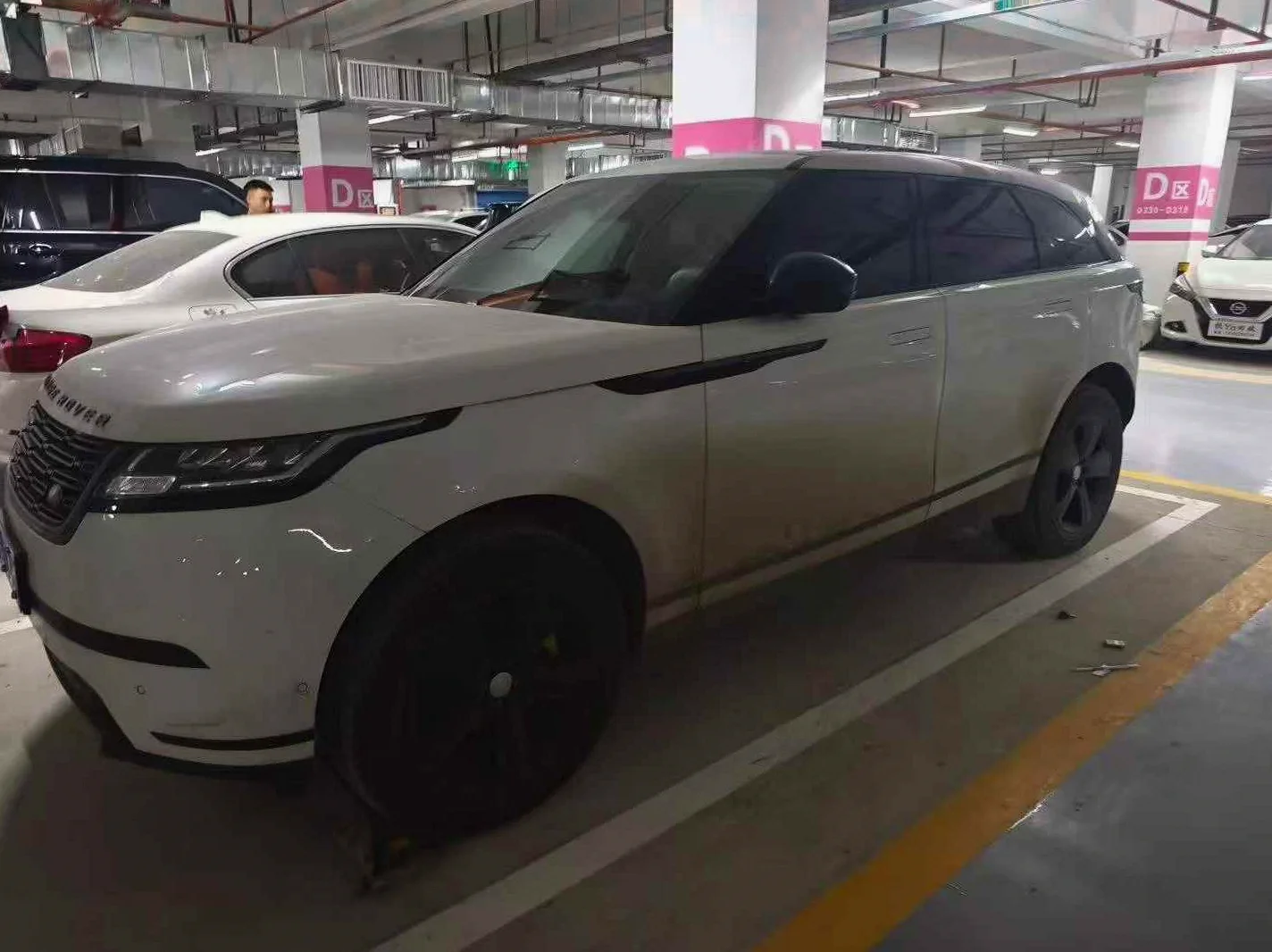 路虎揽胜星脉 正面外观三