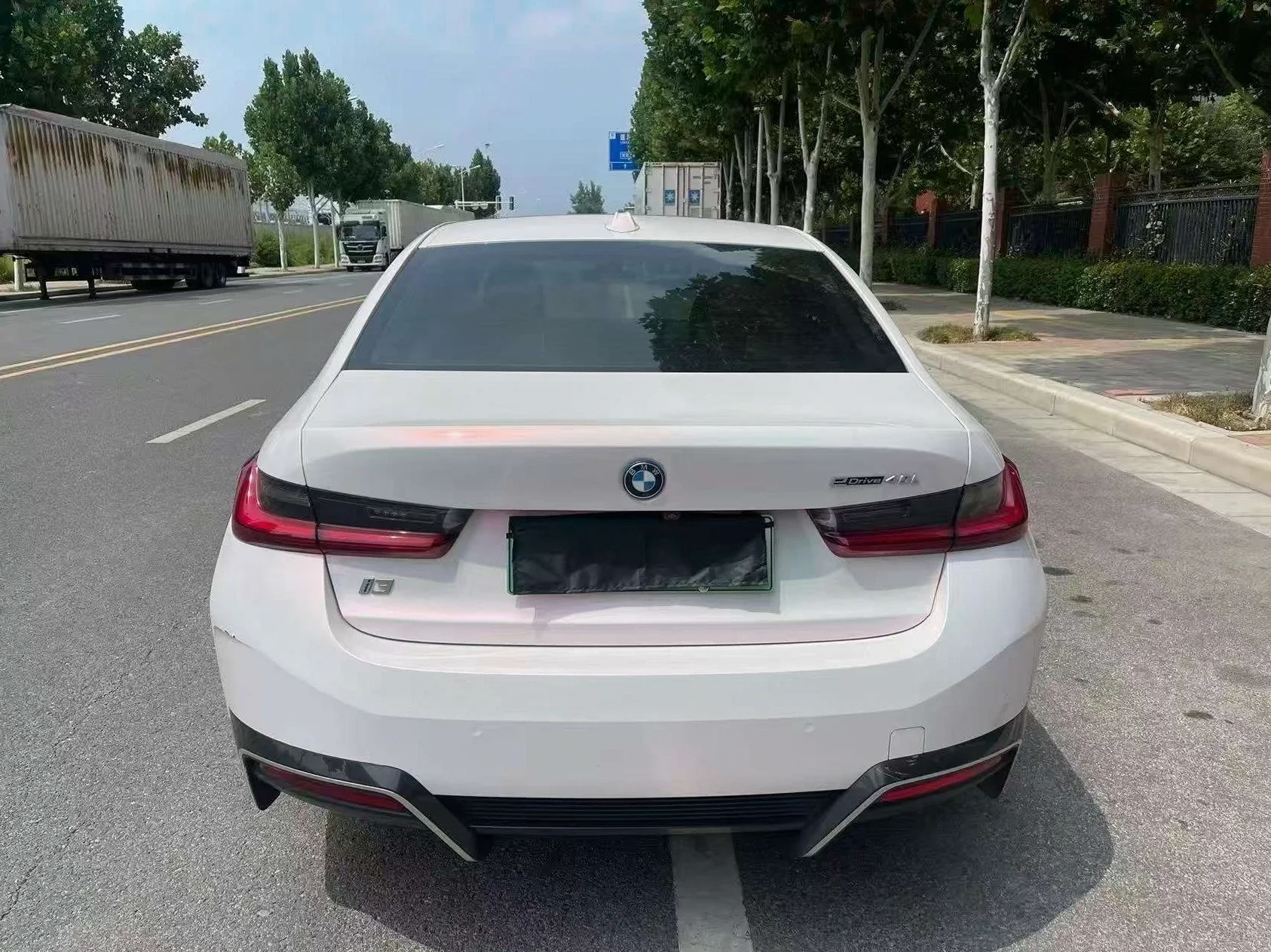 宝马I3 后面外观二