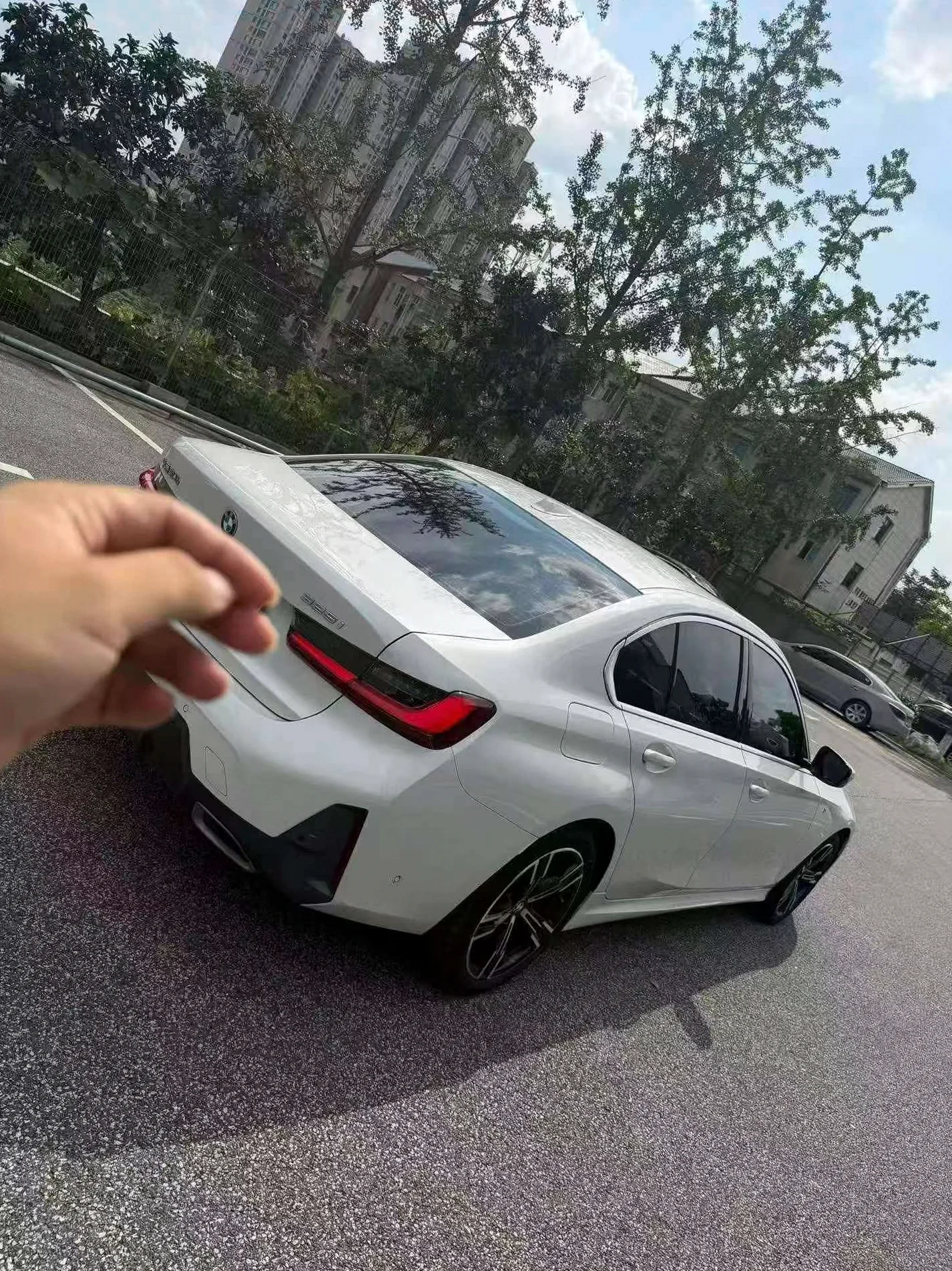 宝马3系 后面外观三