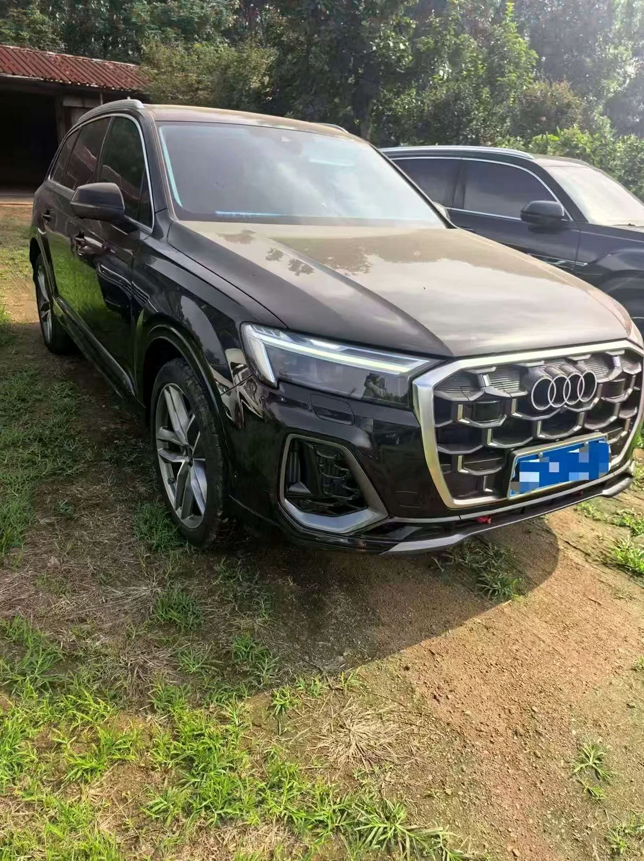 奥迪Q7 后面外观一