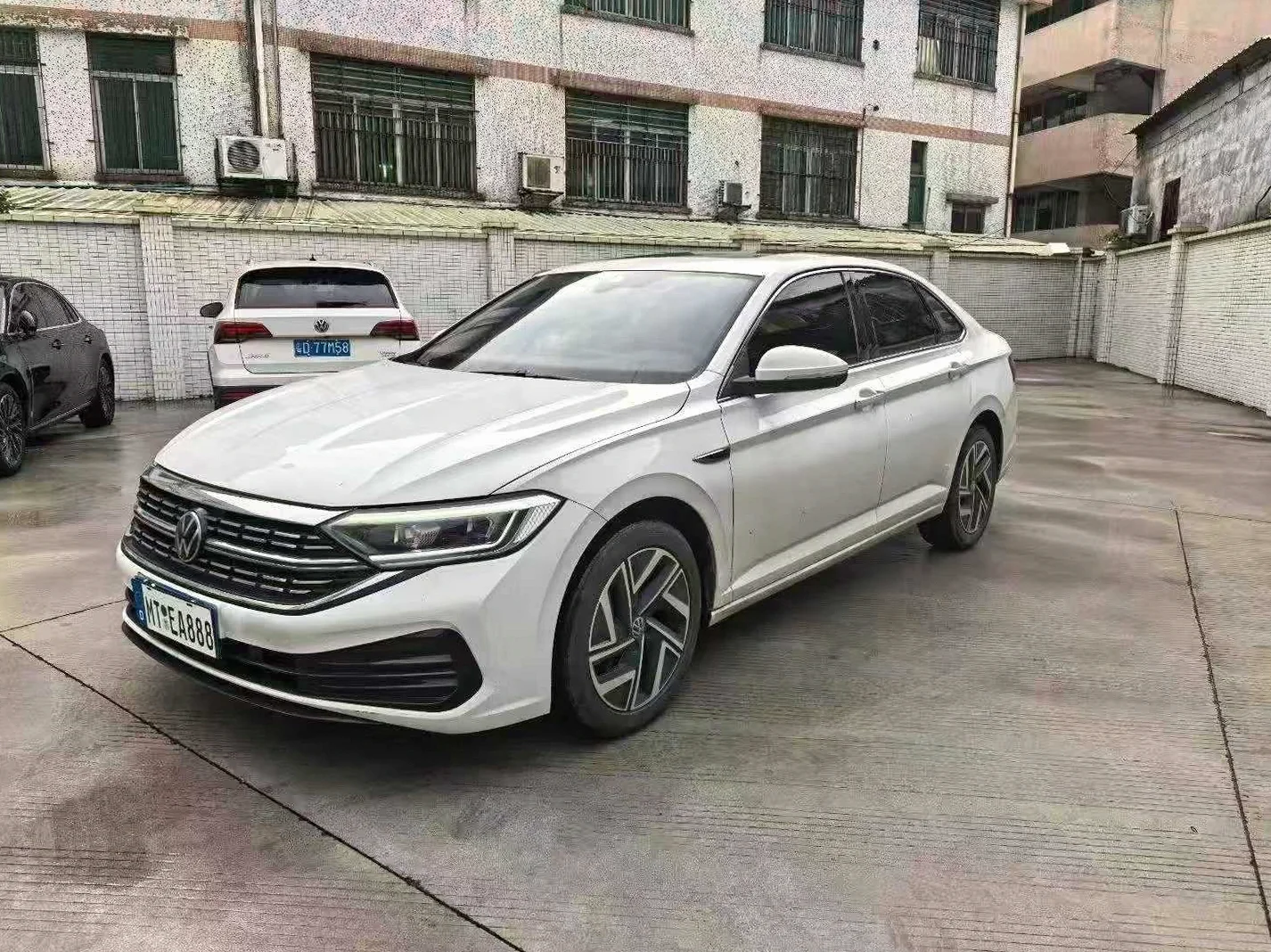 大众速腾 正面外观二