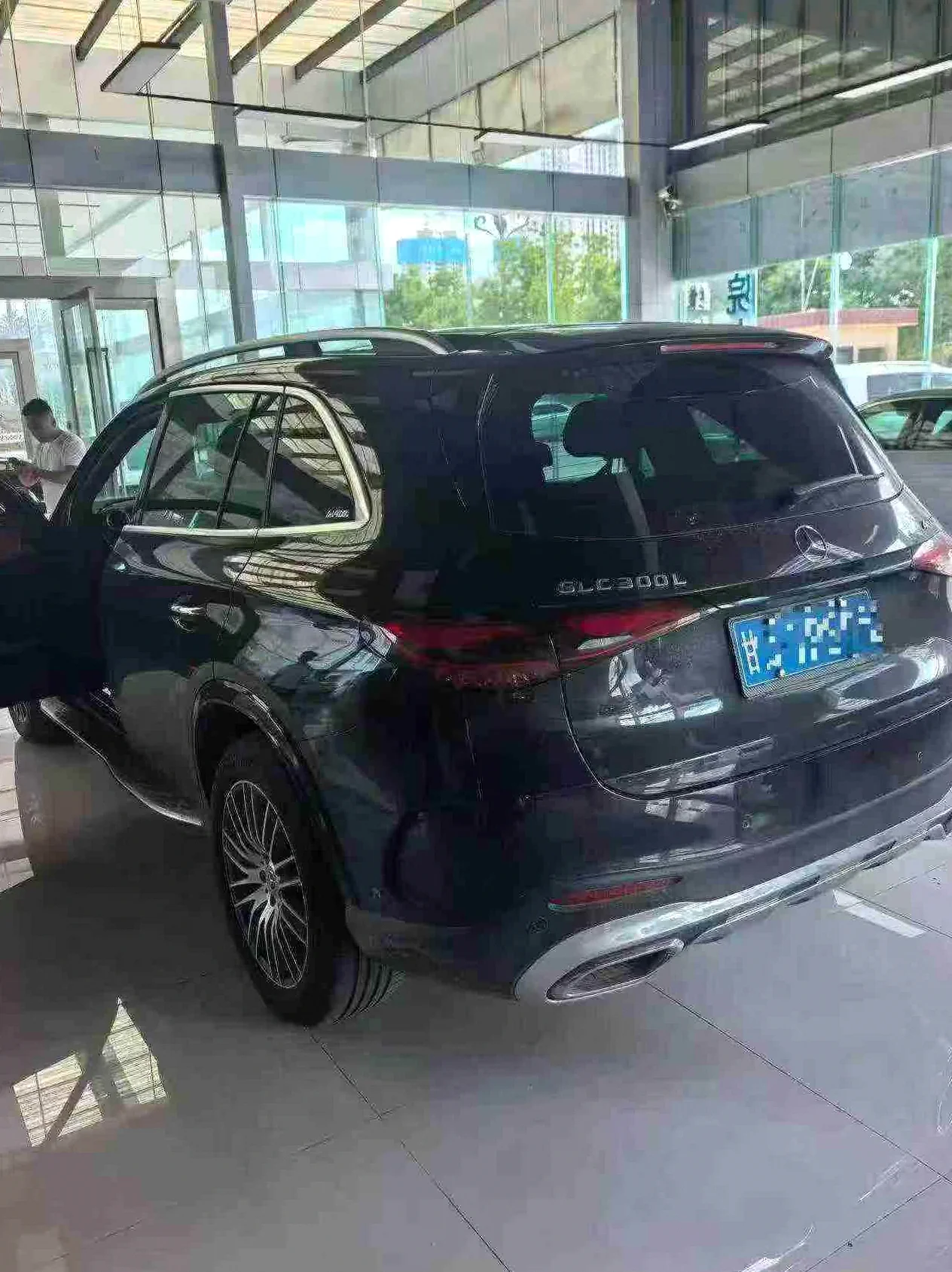 奔驰GLC 后面外观二