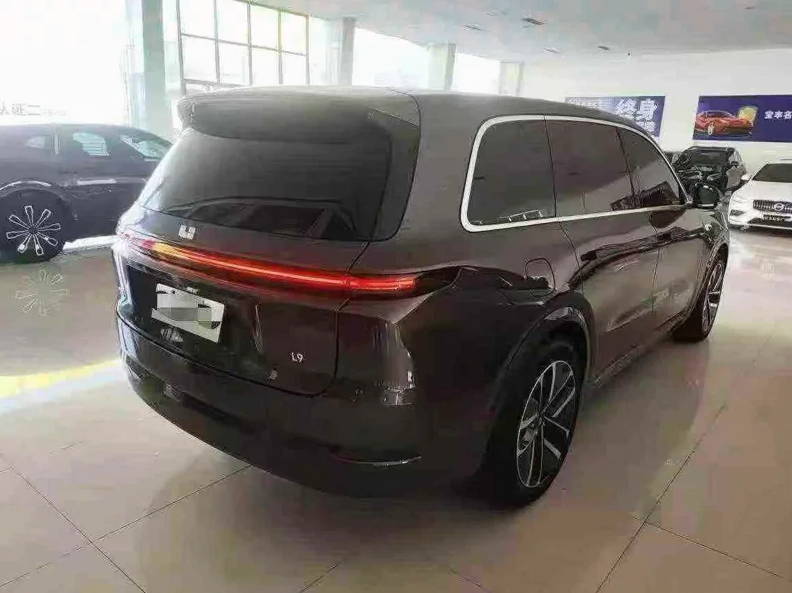 理想L9 驾驶室
