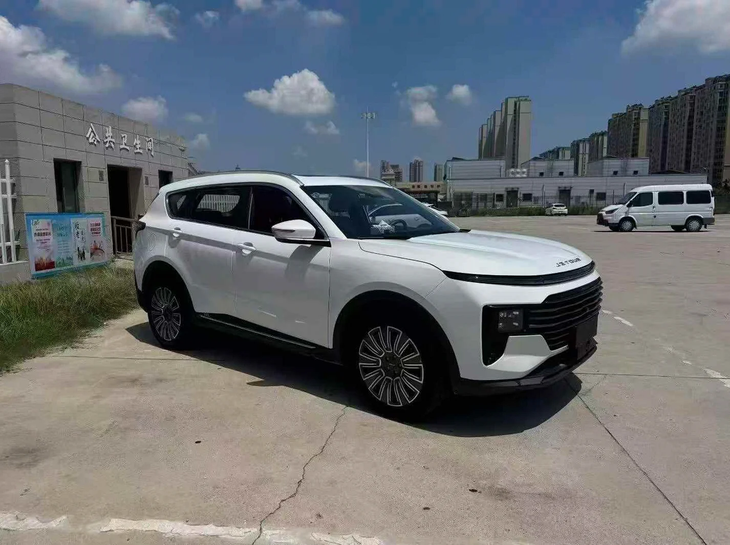 奇瑞捷途 正面外观三