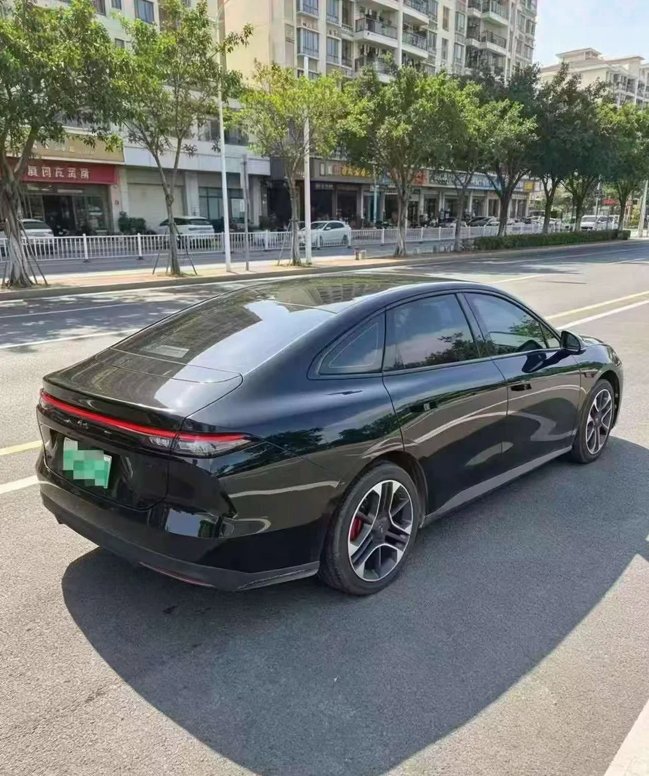 埃安RT 后面外观一