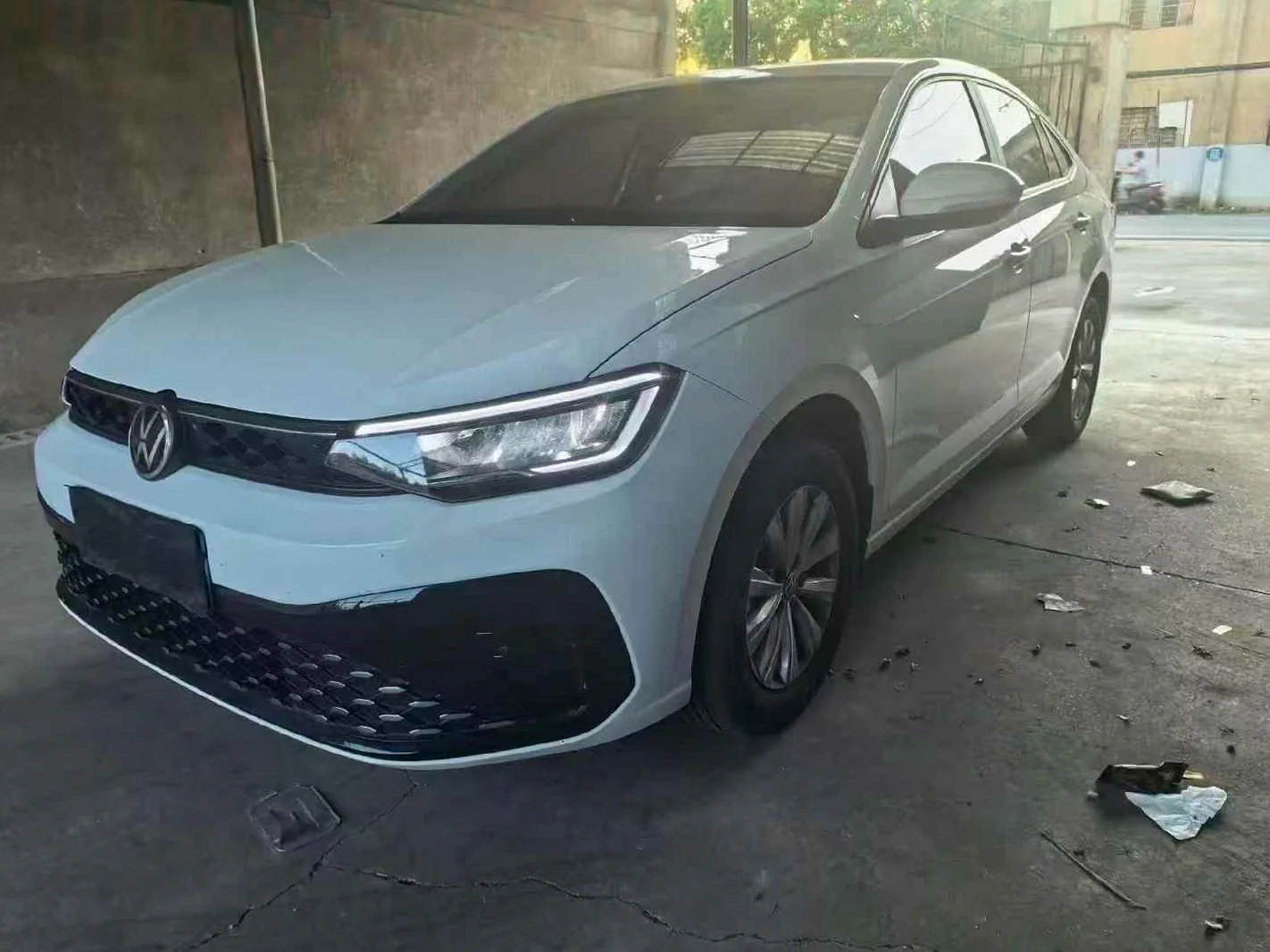 大众朗逸 正面外观三